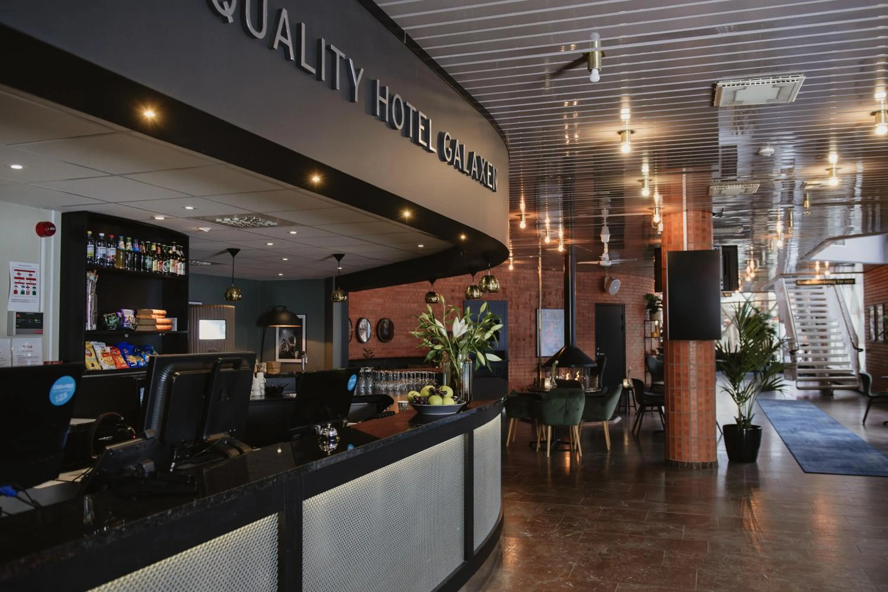 Lobby or reception in Quality Hotel Galaxen