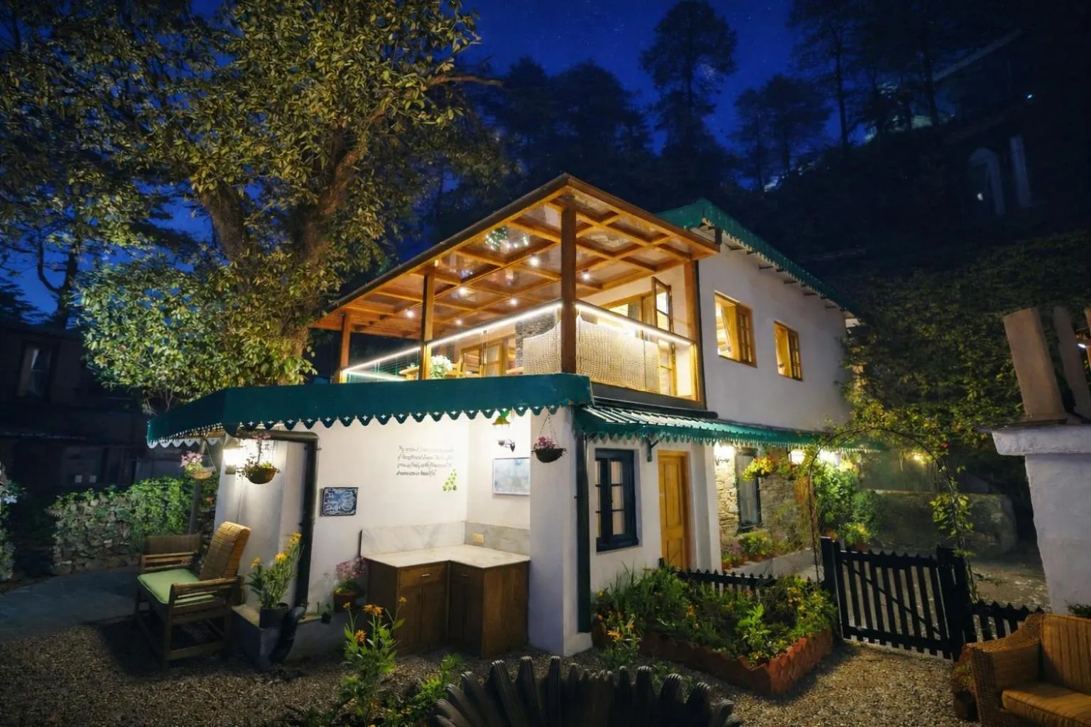 Property building in Rokeby Manor