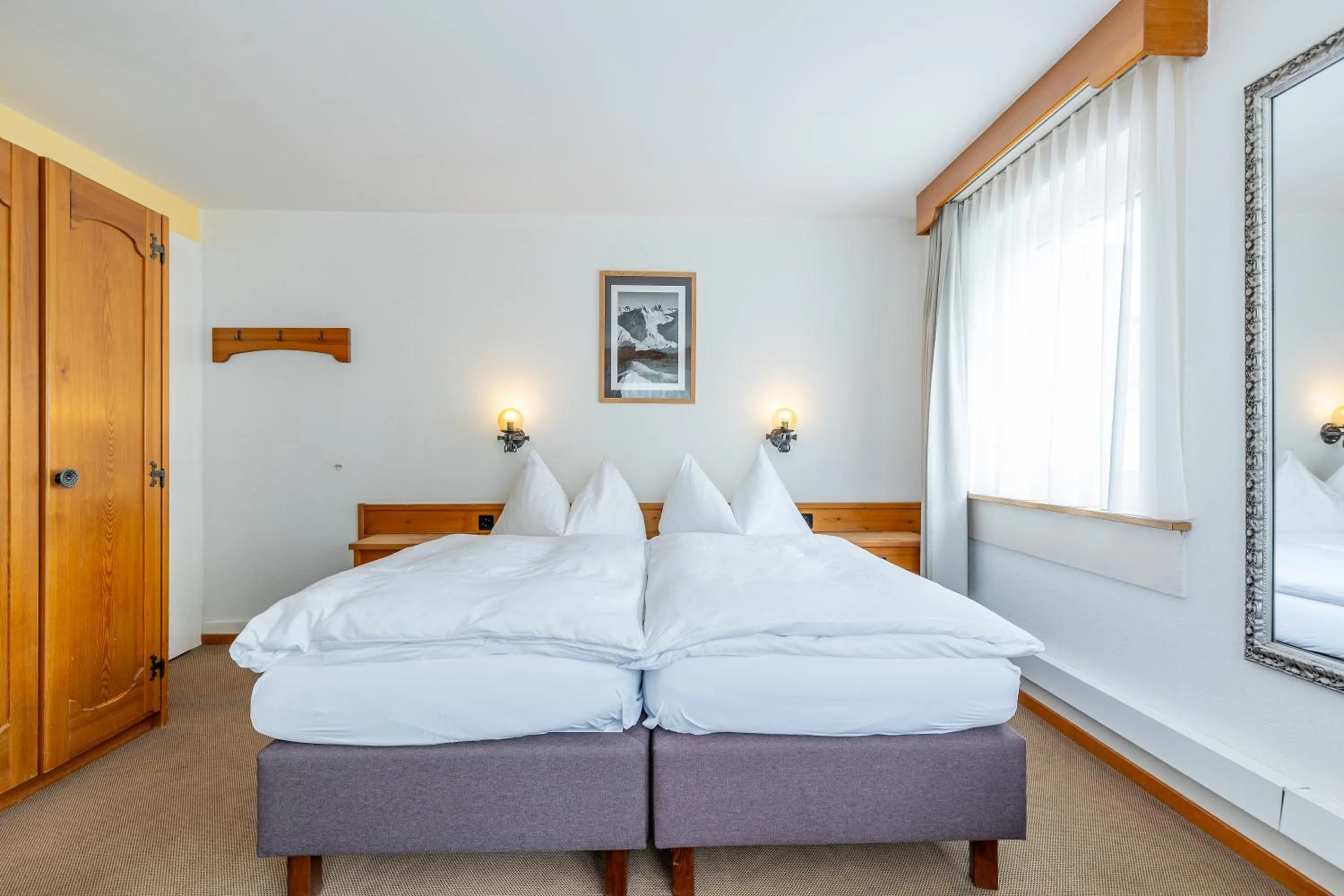 Photo of the whole room, Bed in Hotel Dischma