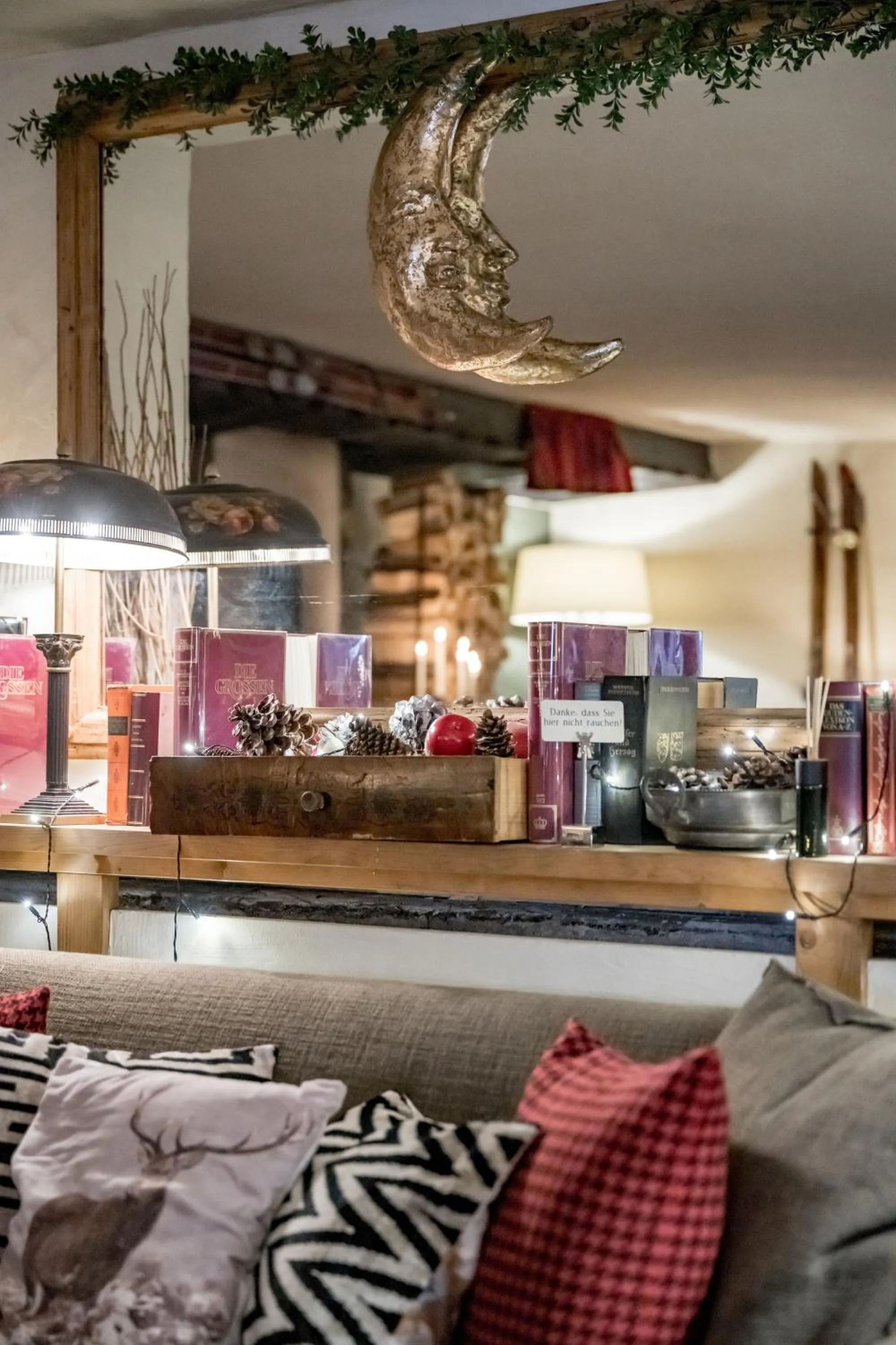 Restaurant/places to eat in Mondschein Hotel & Chalet Ski-In Ski-Out Luxus am Arlberg