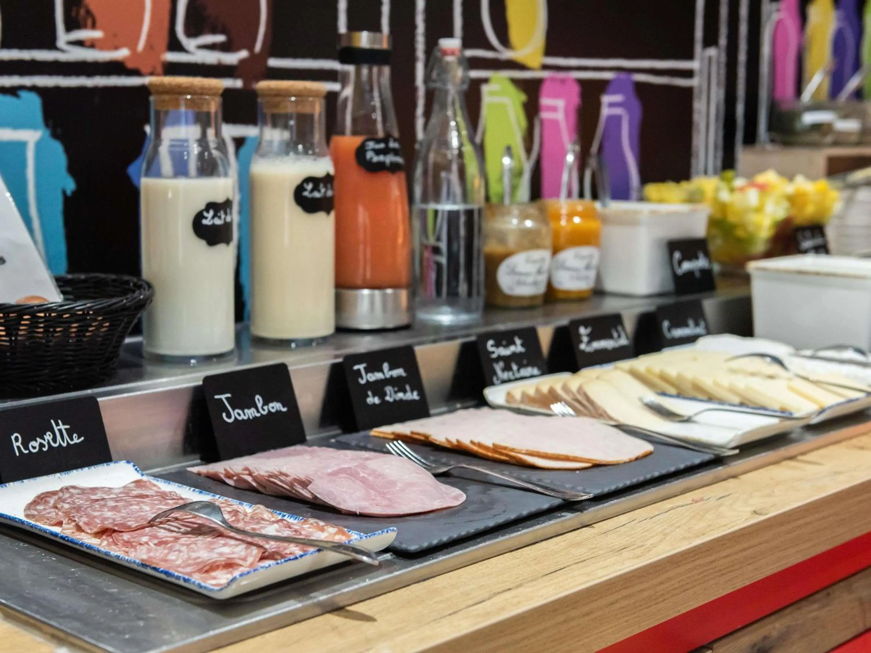 Breakfast in ibis Lyon Nord