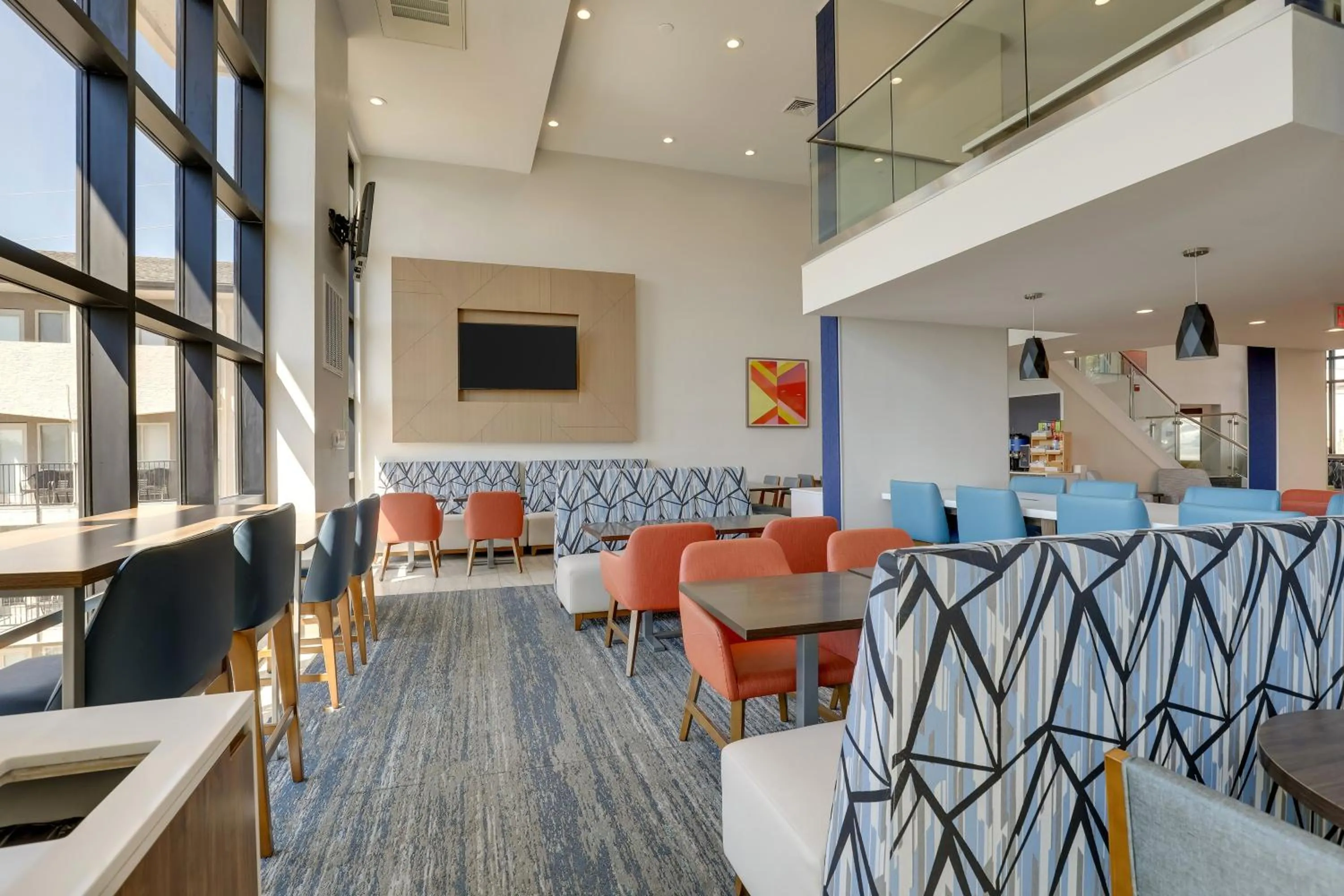 Breakfast in Holiday Inn Express Hotel & Suites Branson 76 Central by IHG