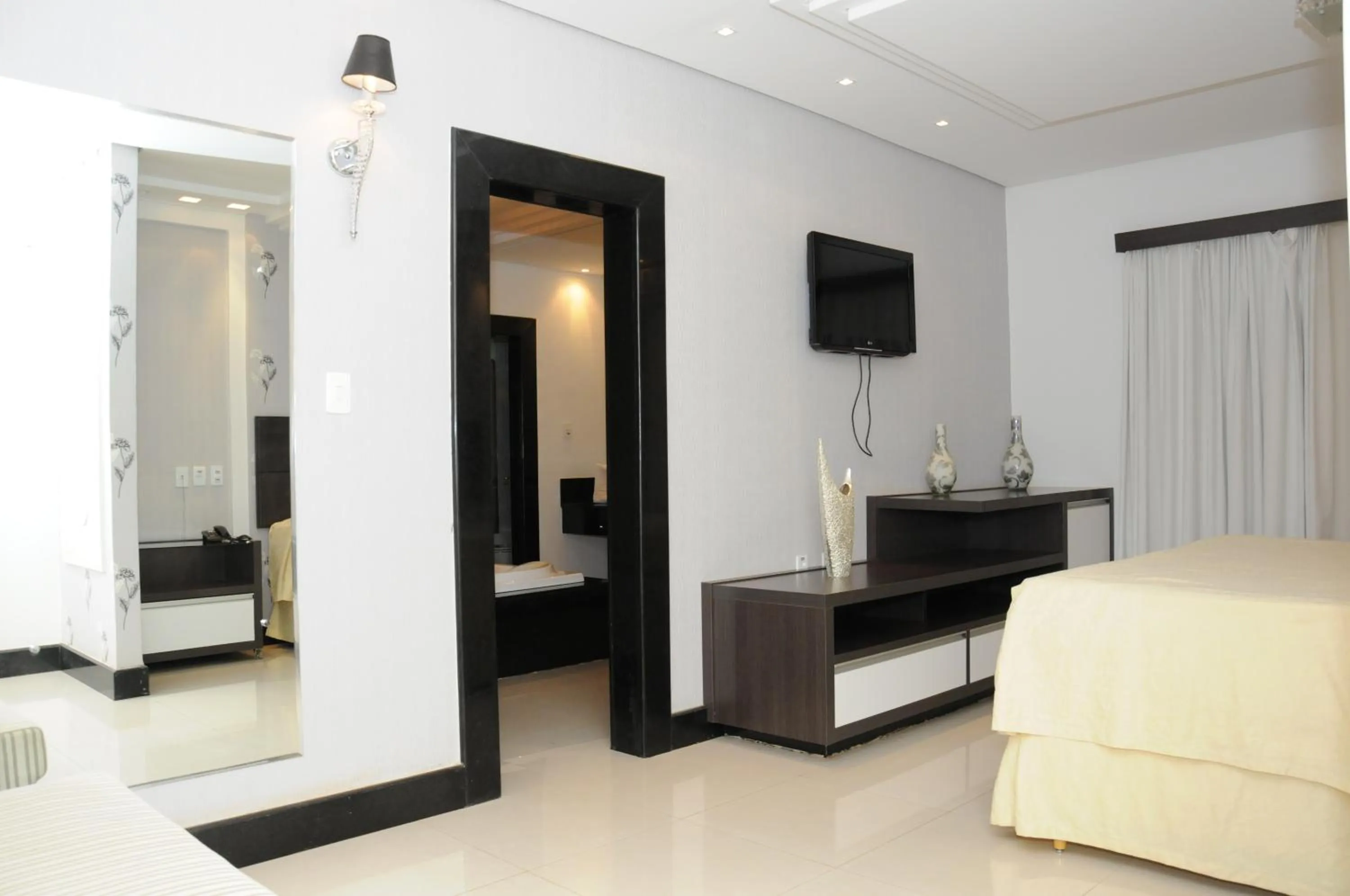 Bed in Fiesta Bahiana Club Hotel