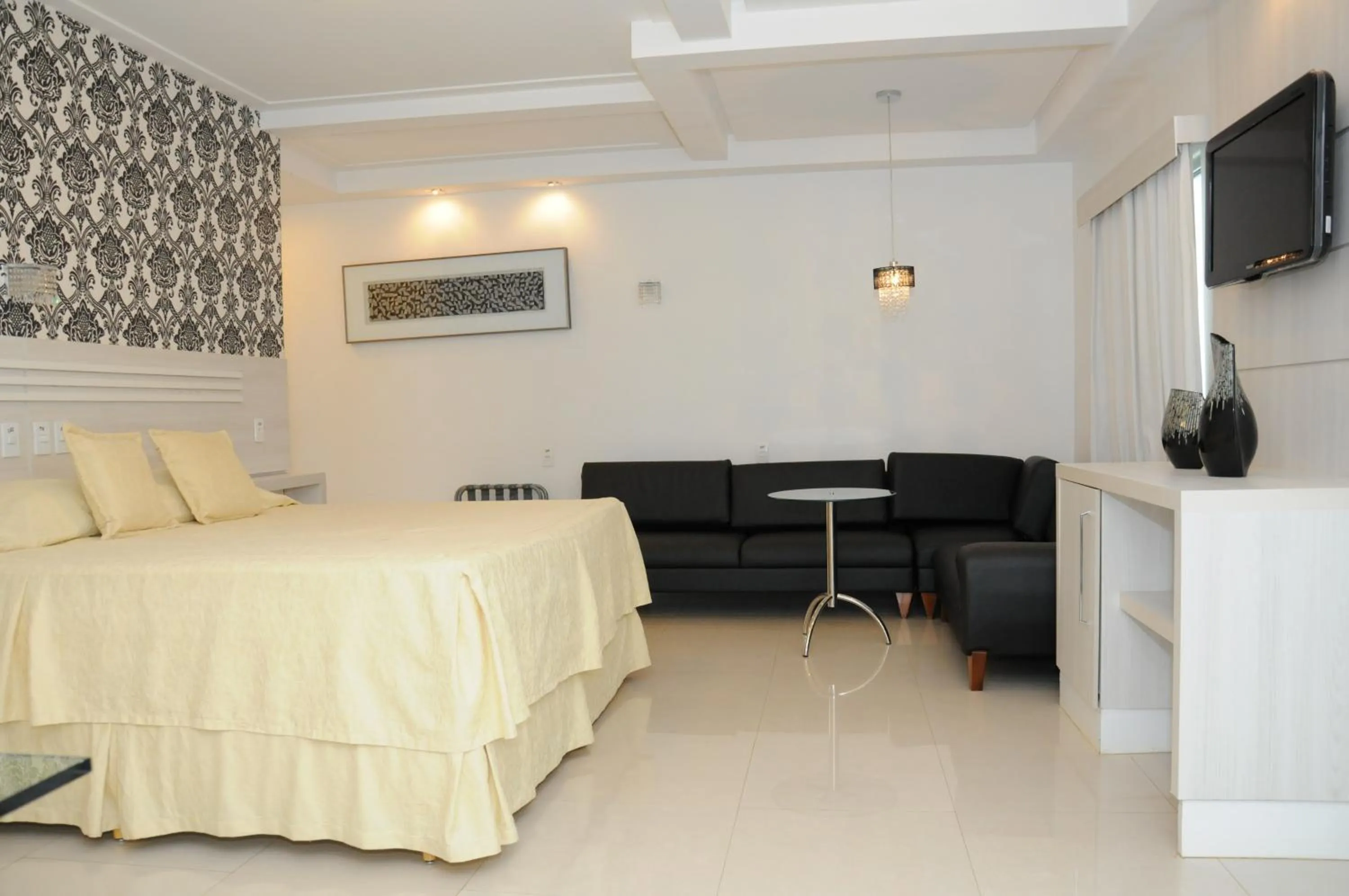 Bed in Fiesta Bahiana Club Hotel