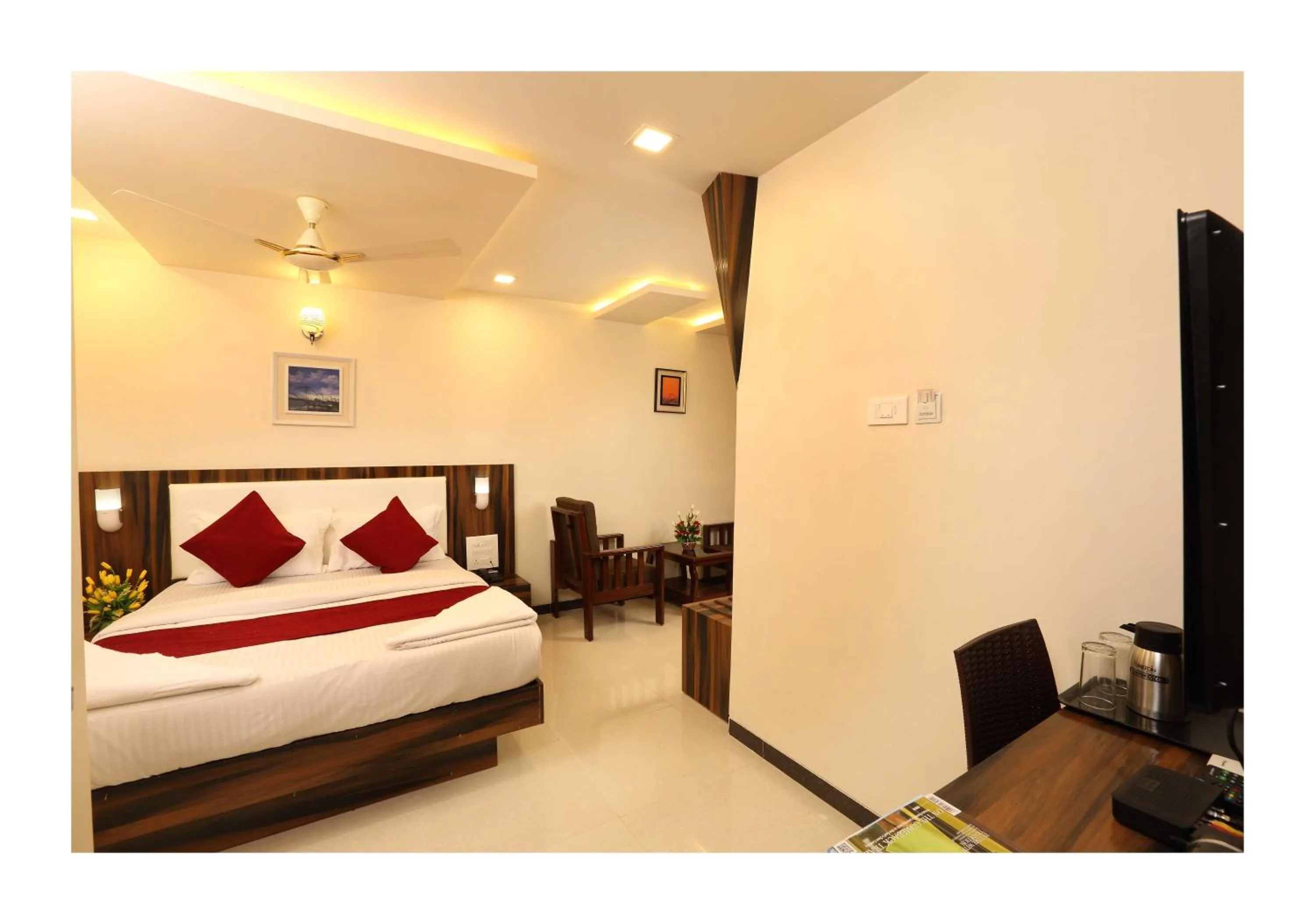 Photo of the whole room, Bed in Hotel Kochi Caprice