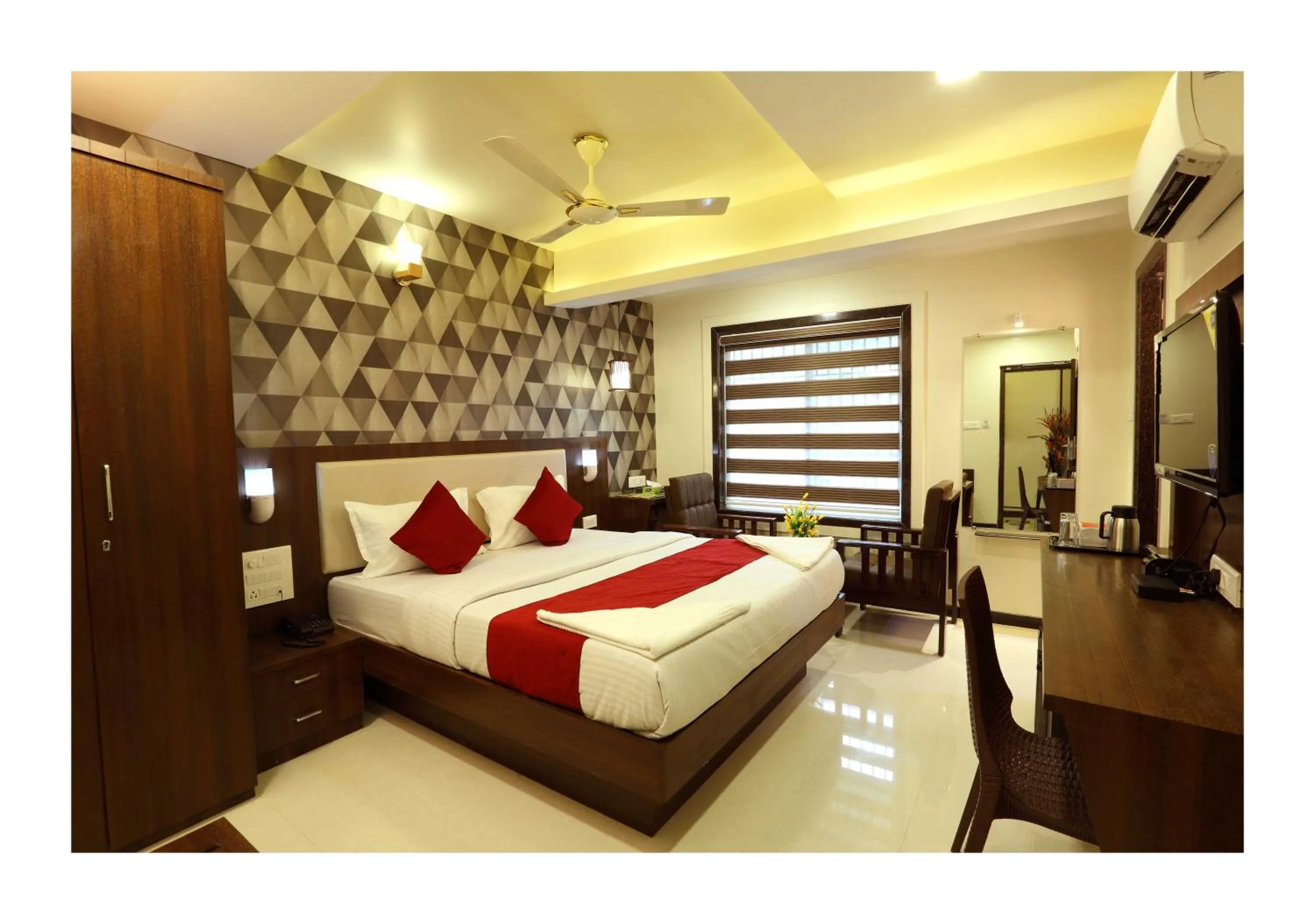 Photo of the whole room, Bed in Hotel Kochi Caprice