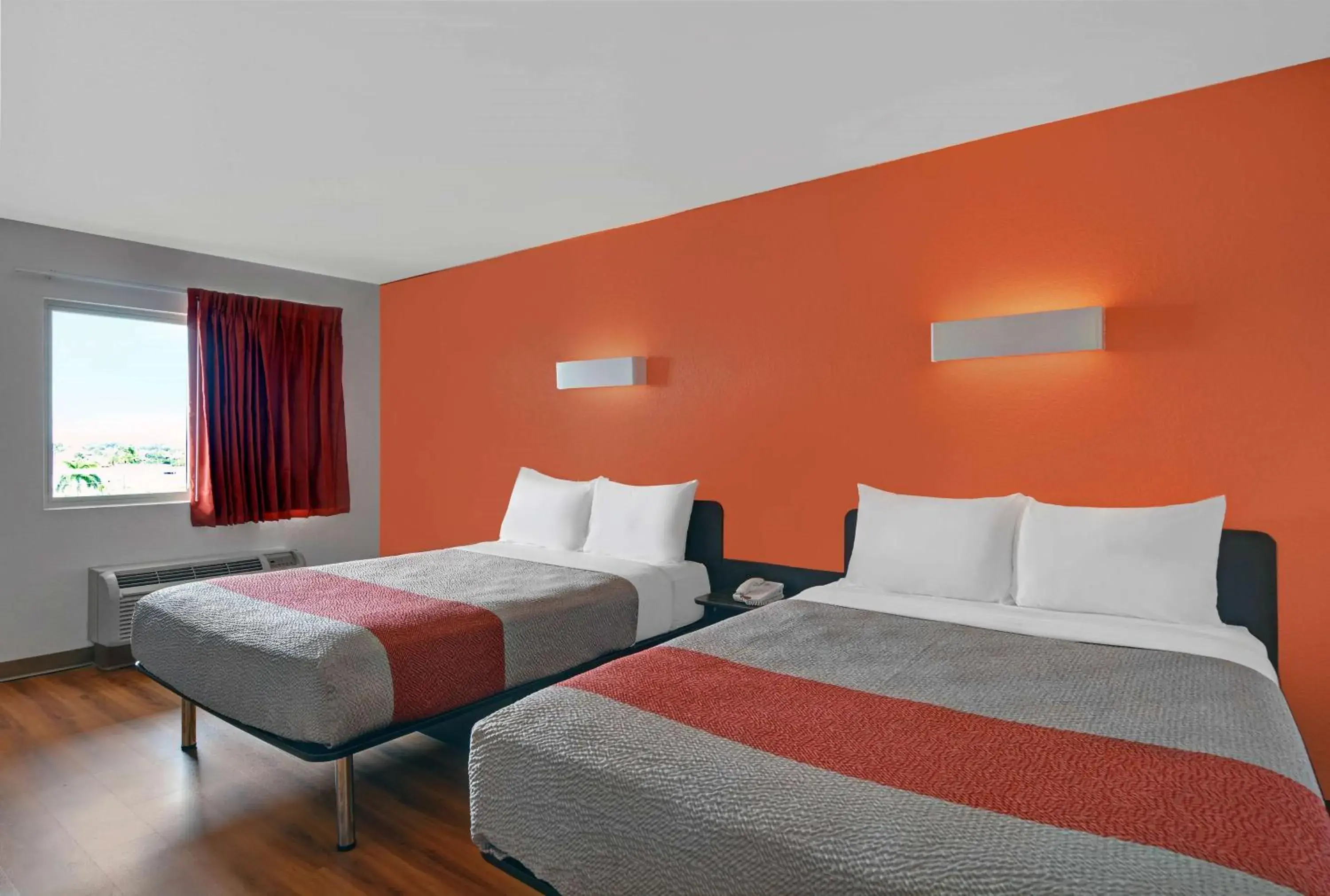 Queen Room with Two Queen Beds in Motel 6-Cutler Bay, FL Queen Room with Two Queen Beds in Motel 6-Cutler Bay, FL