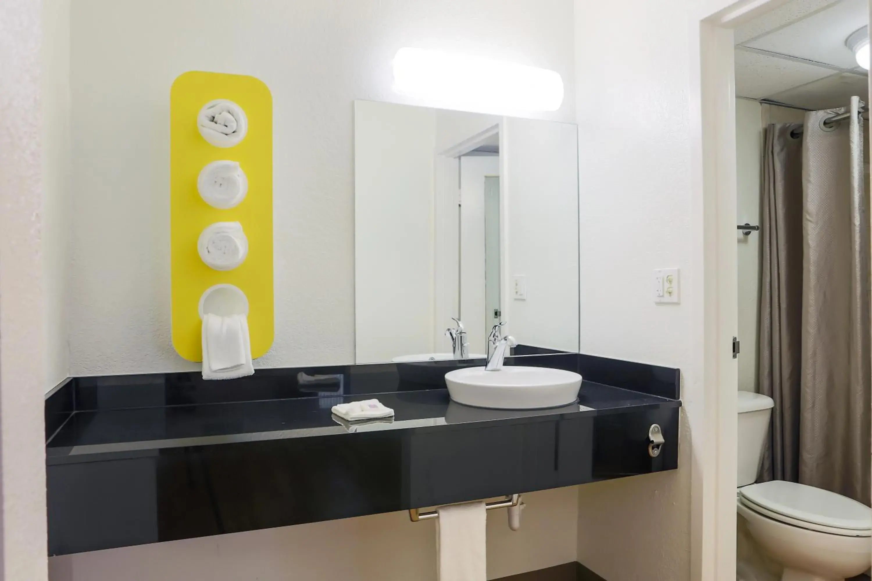 Quadruple Room - Disability Access in Motel 6-Cutler Bay, FL Quadruple Room - Disability Access in Motel 6-Cutler Bay, FL