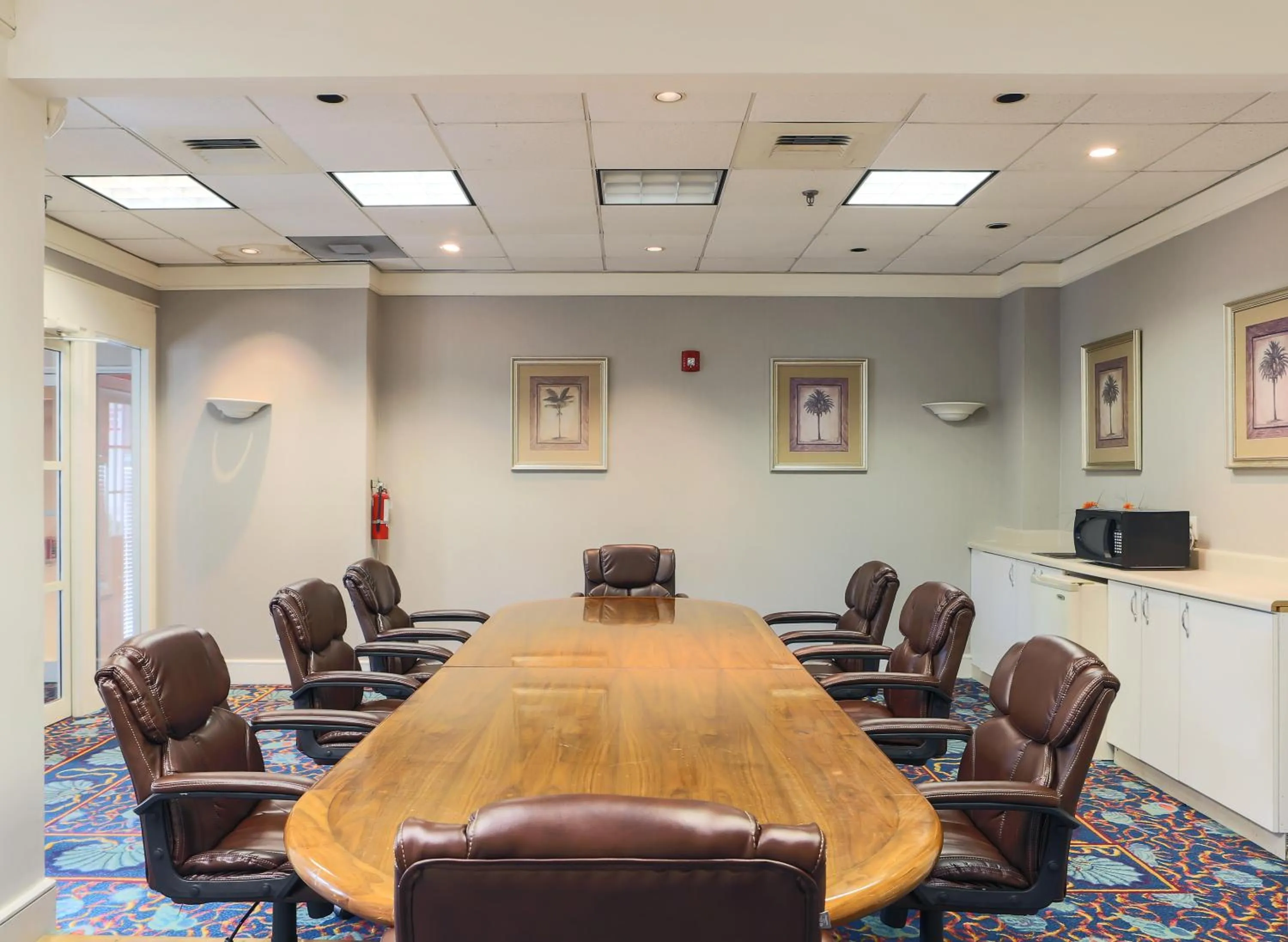 Business facilities in Motel 6-Cutler Bay, FL