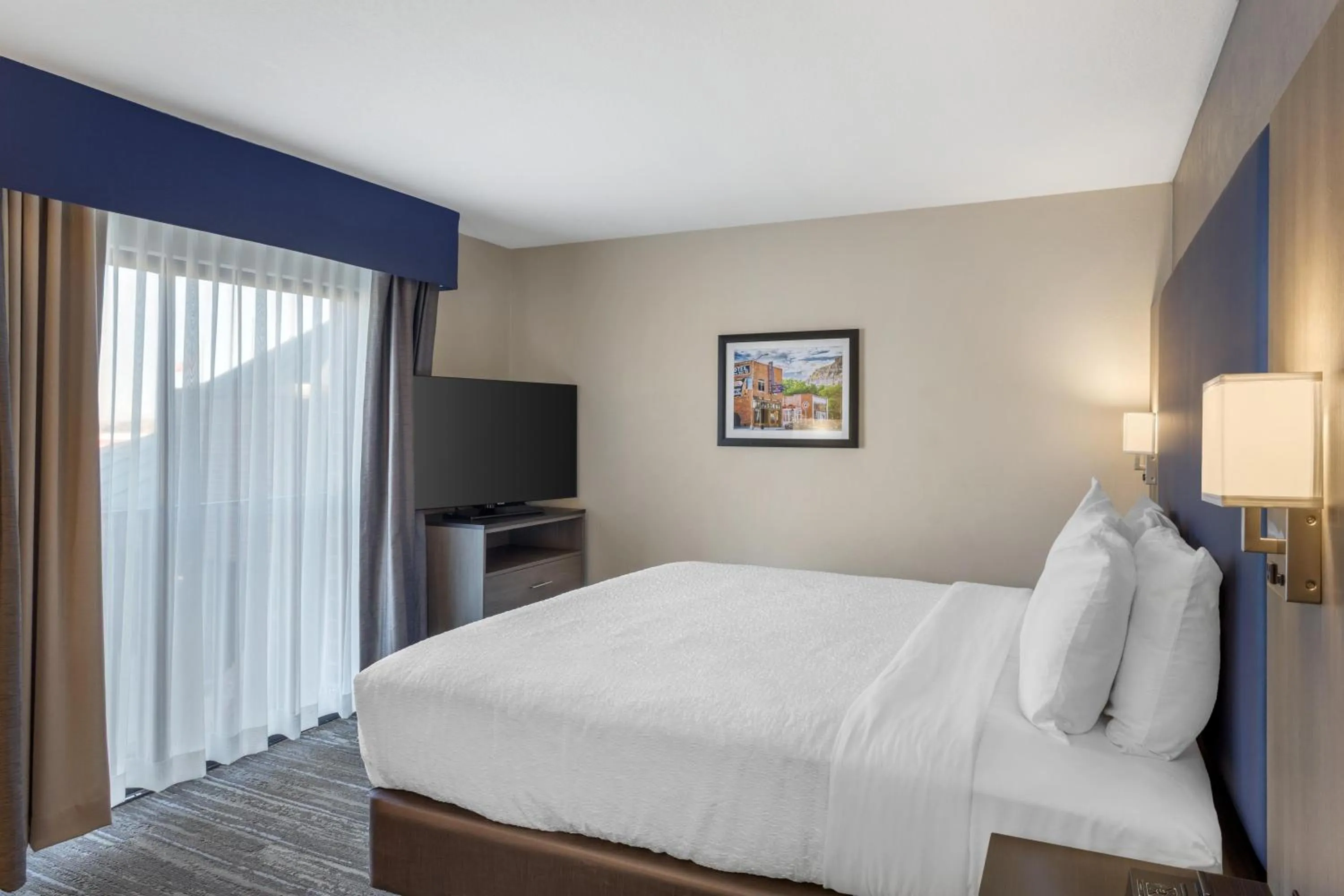 Bedroom, Bed in SureStay Plus Hotel by Best Western Price