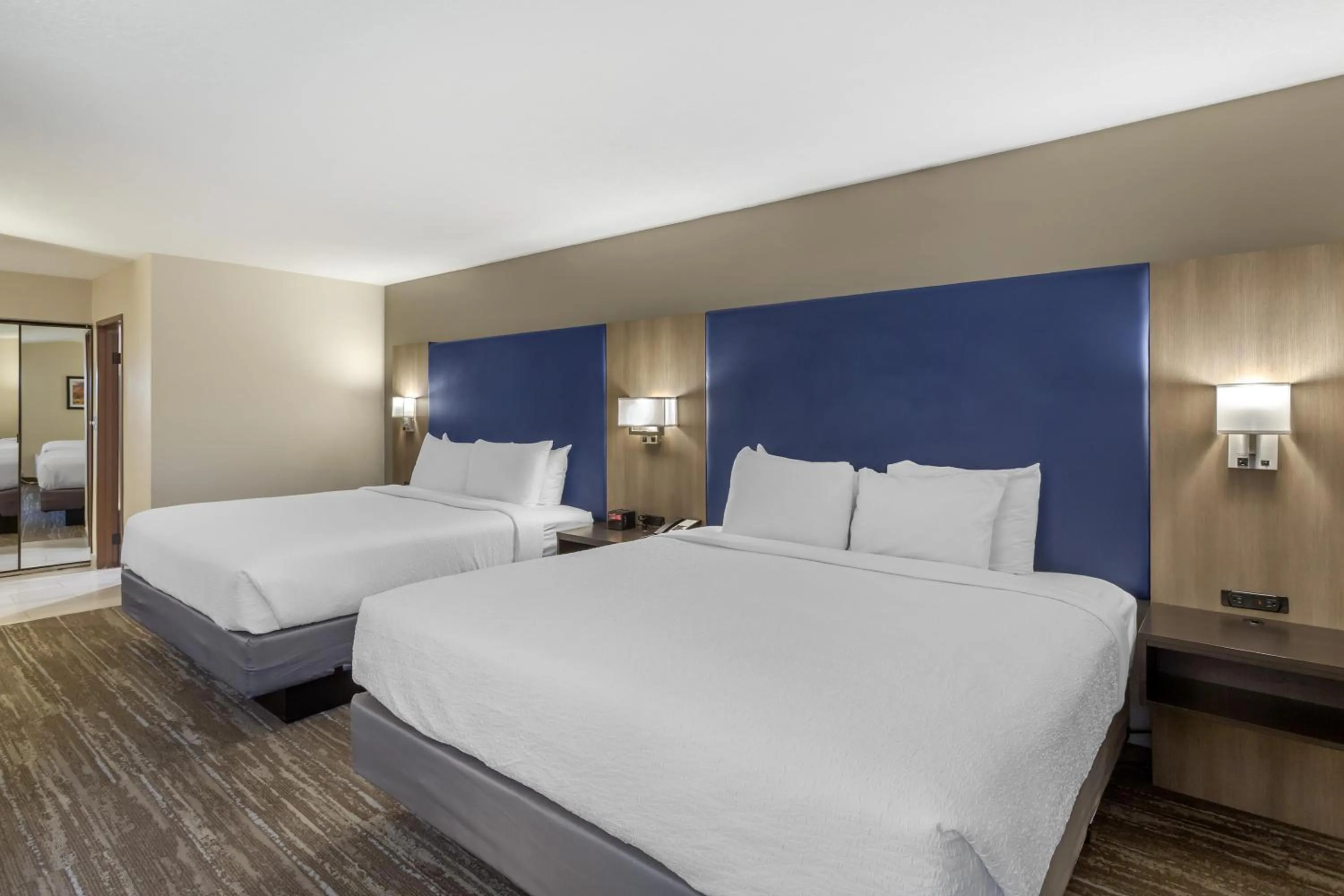 Bedroom, Bed in SureStay Plus Hotel by Best Western Price