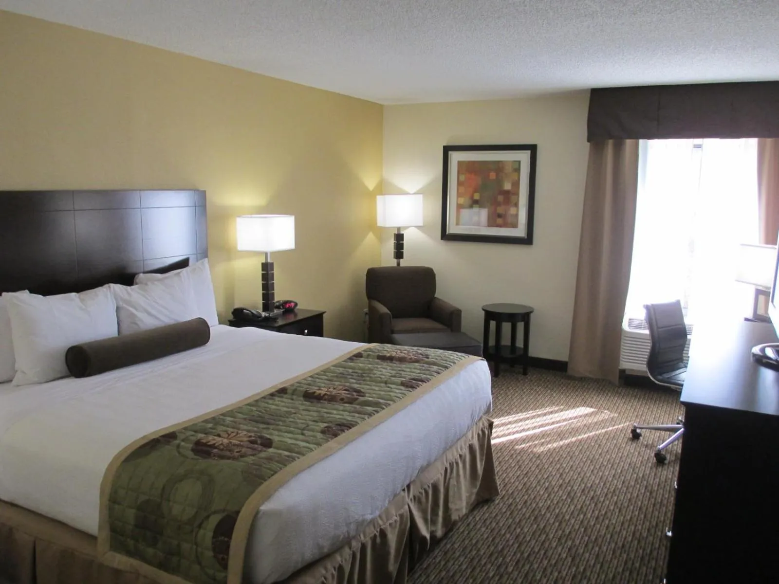 Bedroom, Bed in Best Western Plus Goldsboro