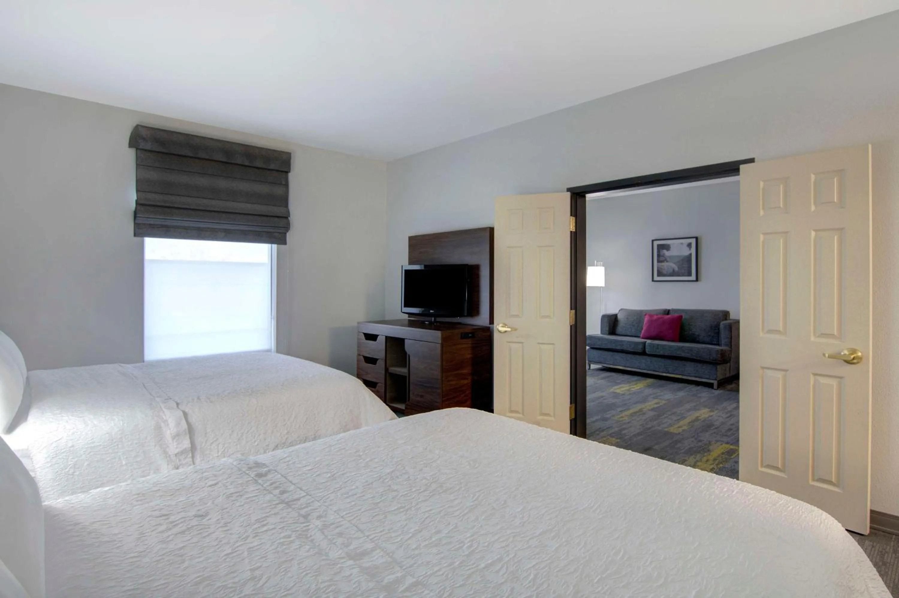 Bed in Hampton Inn Fayetteville