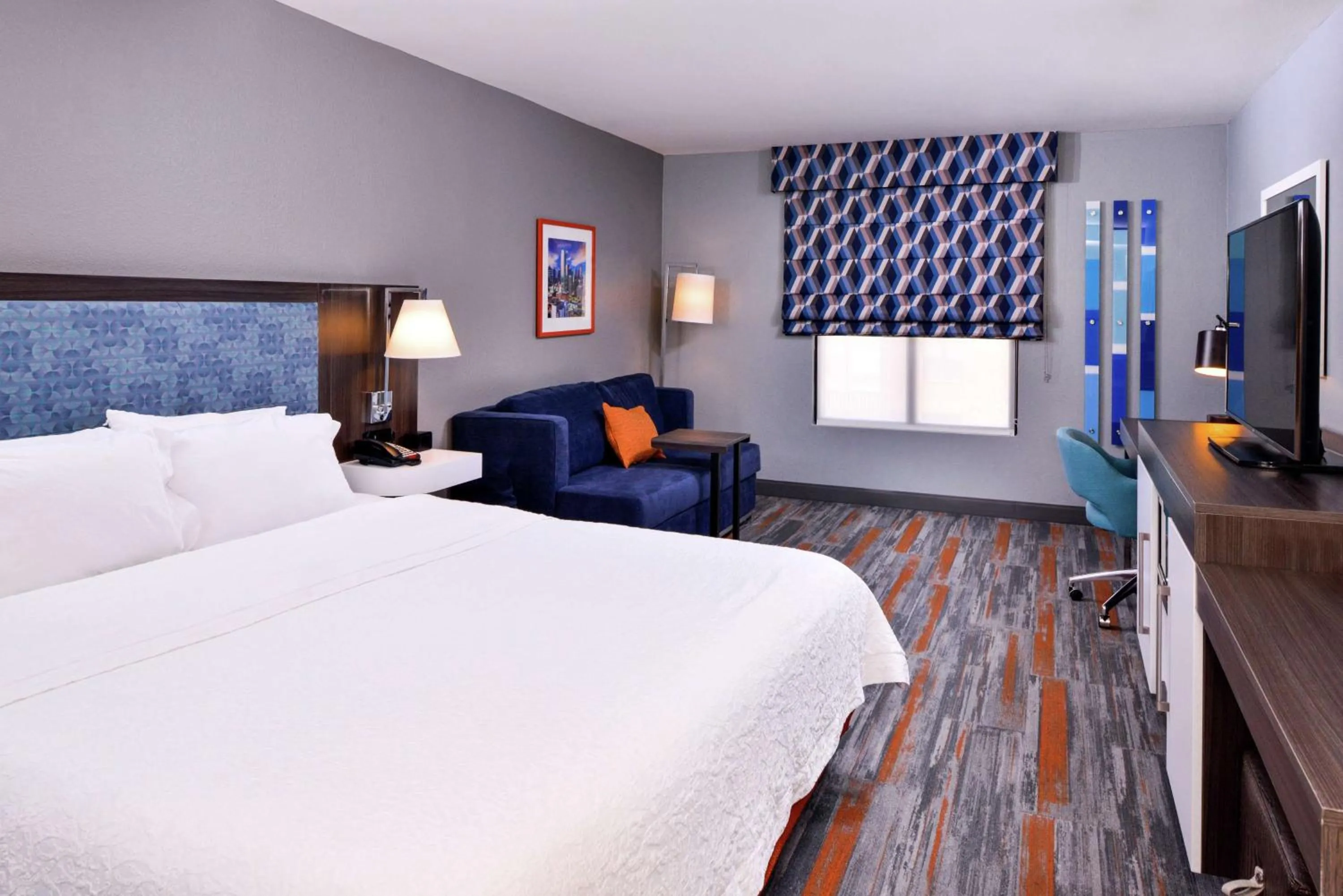 Bedroom, Bed in Hampton Inn & Suites Legacy Park-Frisco
