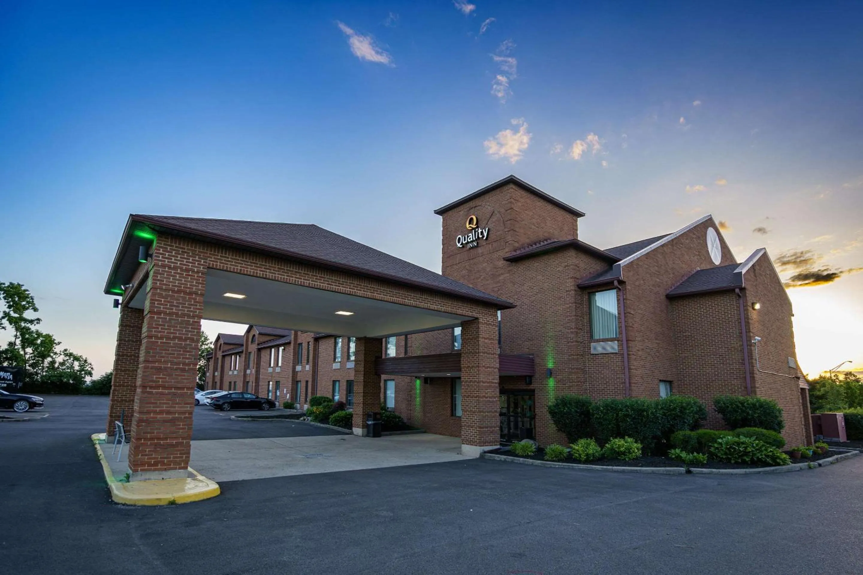 Property building in Quality Inn I-75 West Chester-North Cincinnati