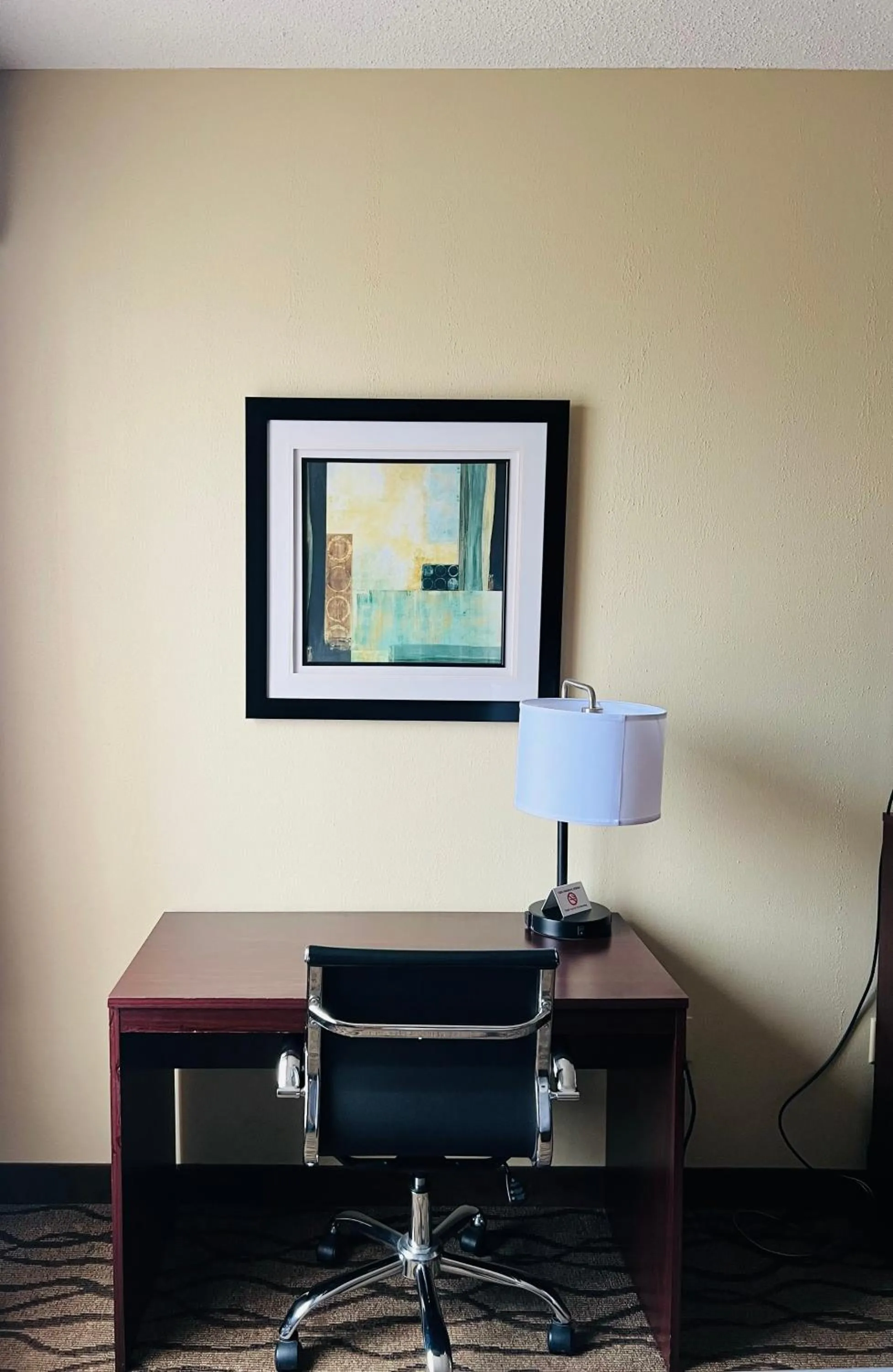 Seating area in Quality Inn I-75 West Chester-North Cincinnati