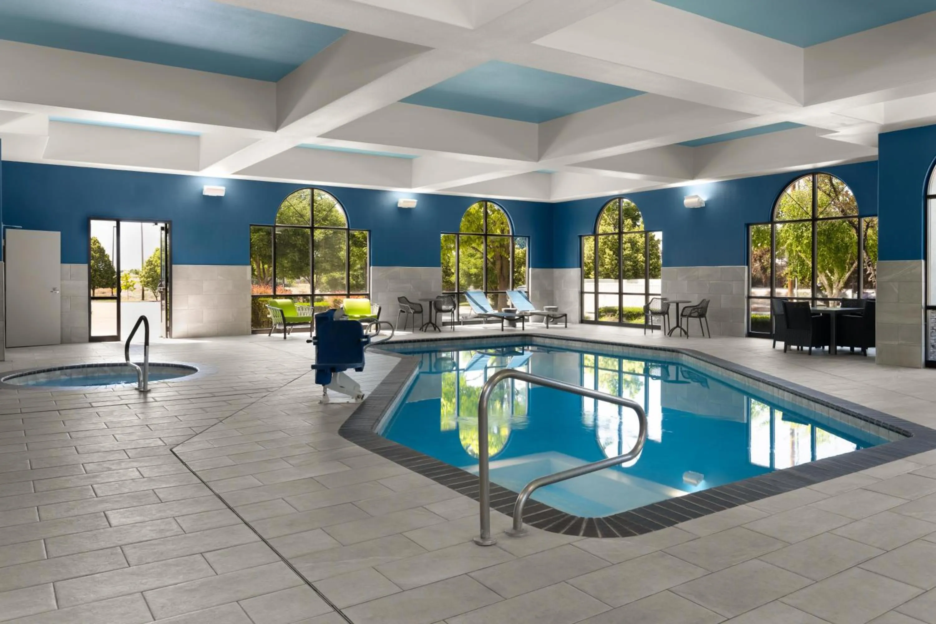 Pool view in Hampton Inn & Suites Boise-Meridian