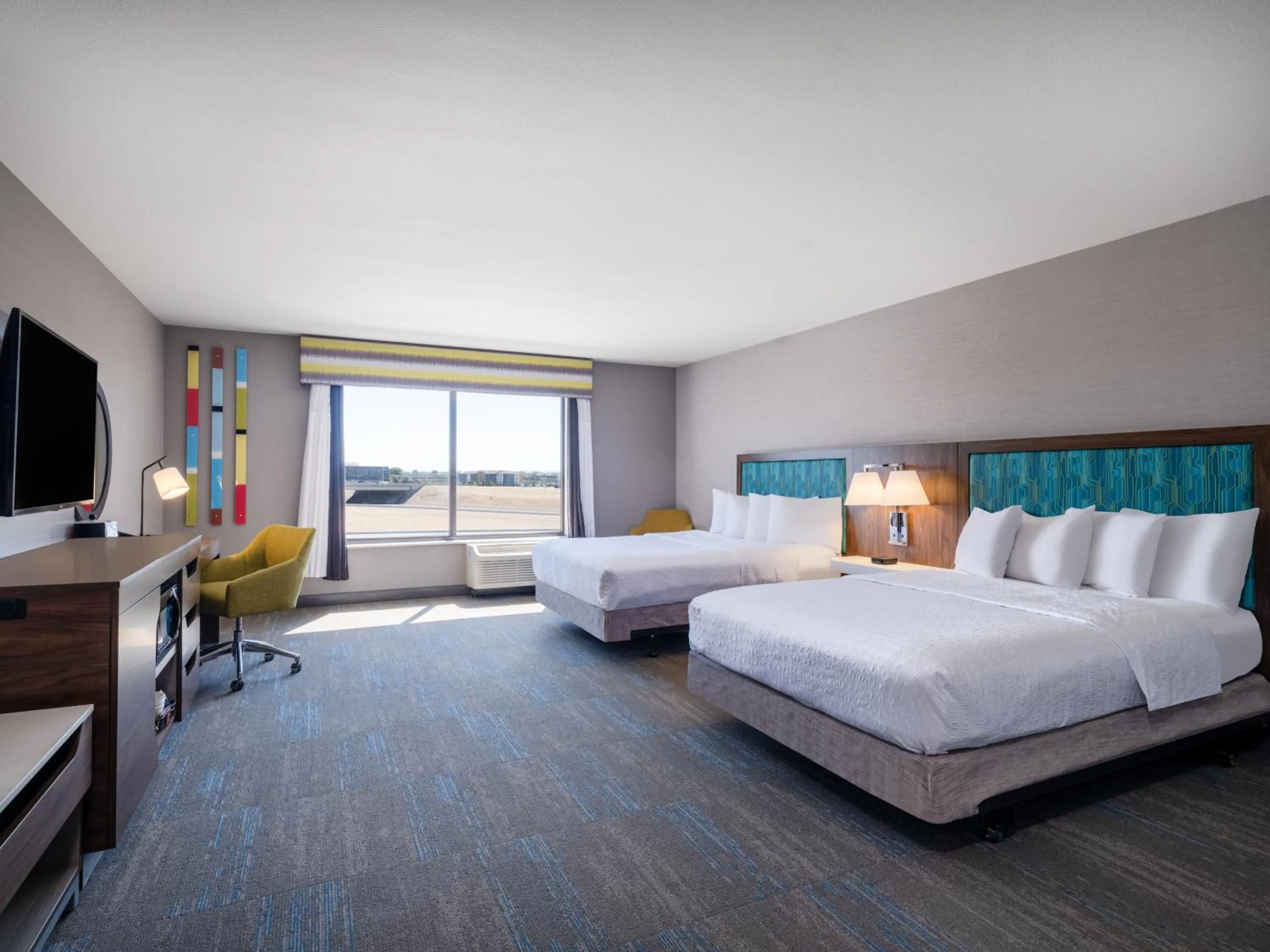 TV and multimedia, Bed in Hampton Inn & Suites Boise-Meridian