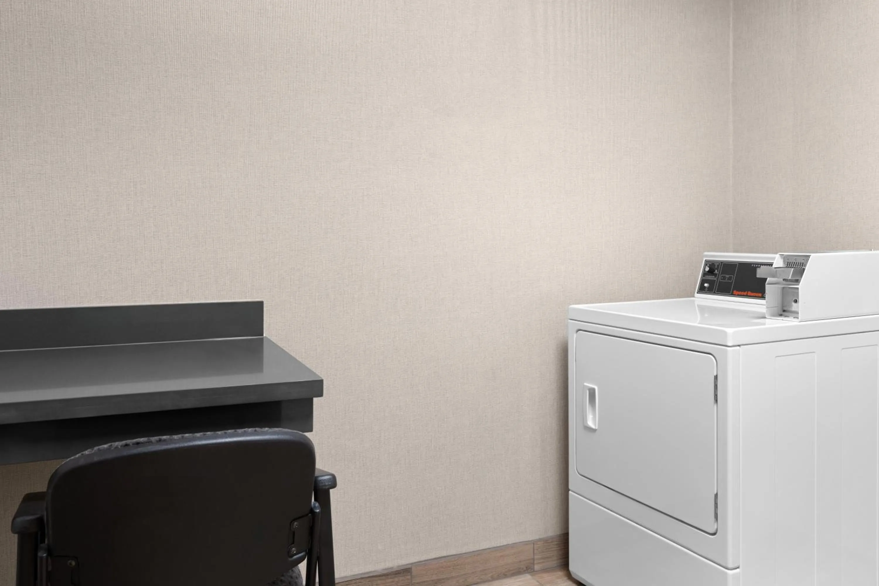 laundry in Hampton Inn & Suites Boise-Meridian