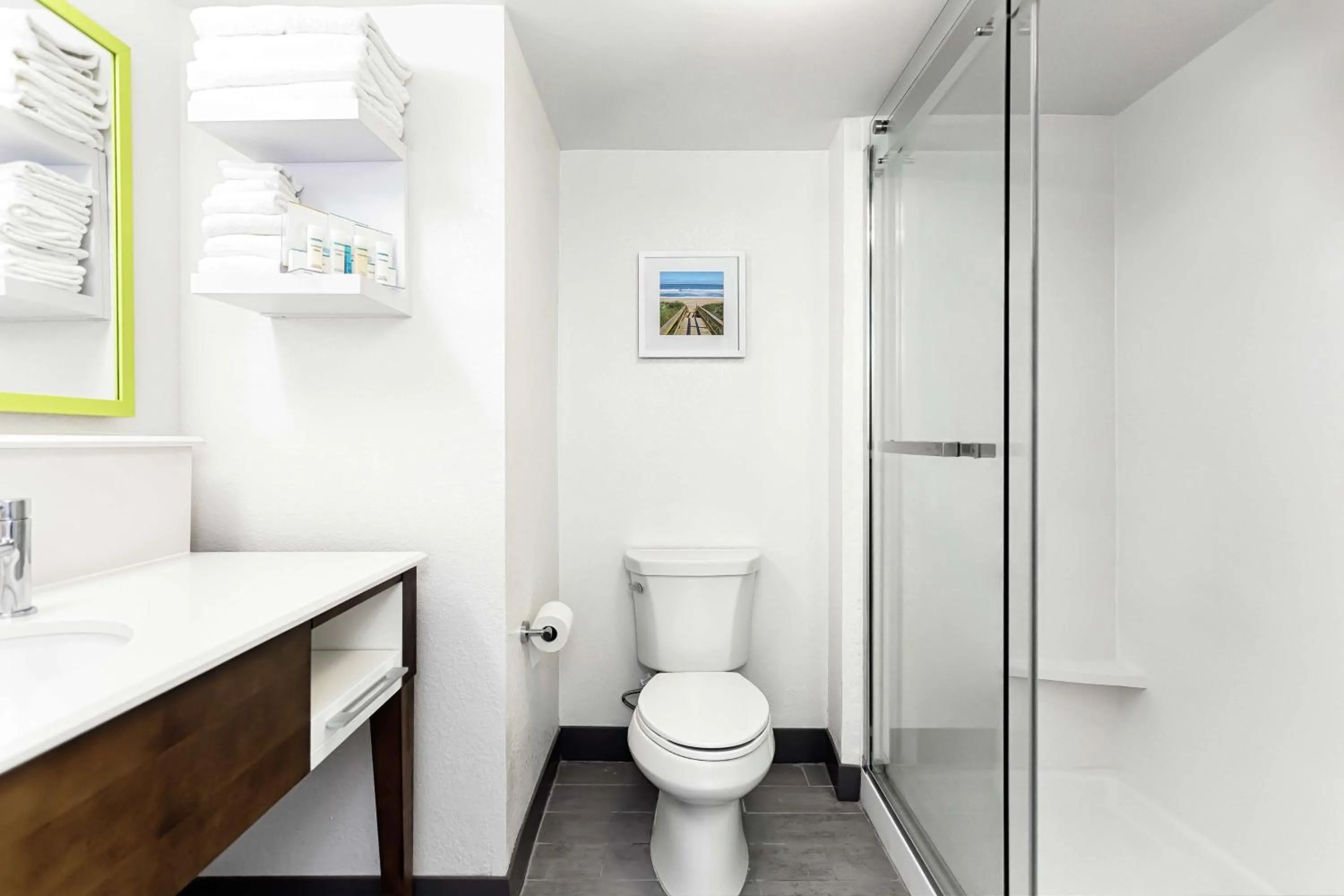 Bathroom in Hampton Inn Amelia Island