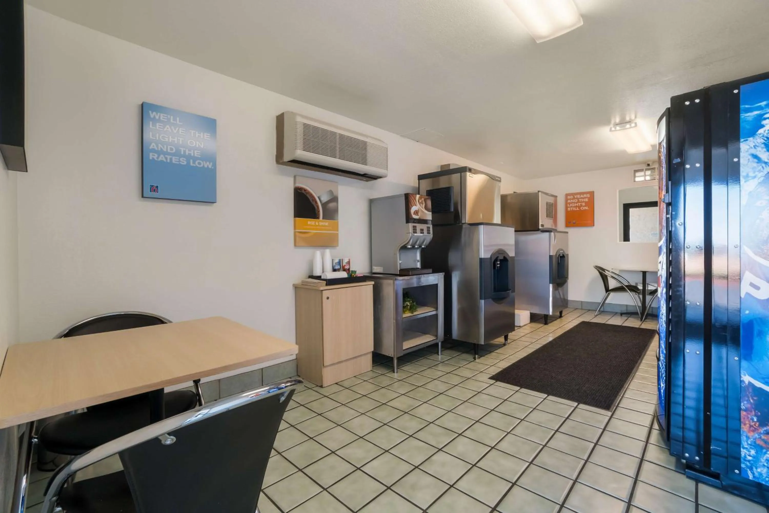 Breakfast in Motel 6-Grand Junction, CO