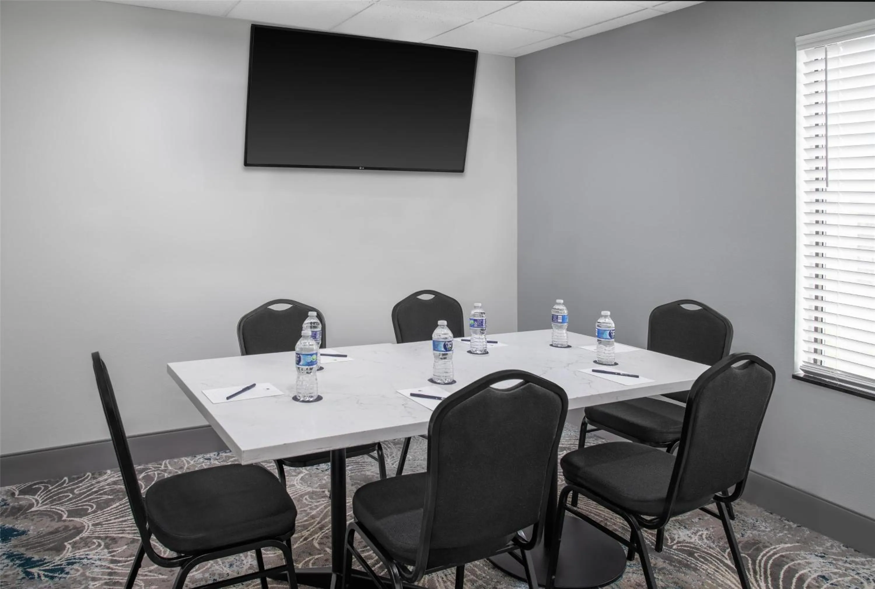 Meeting/conference room in DoubleTree by Hilton Springdale