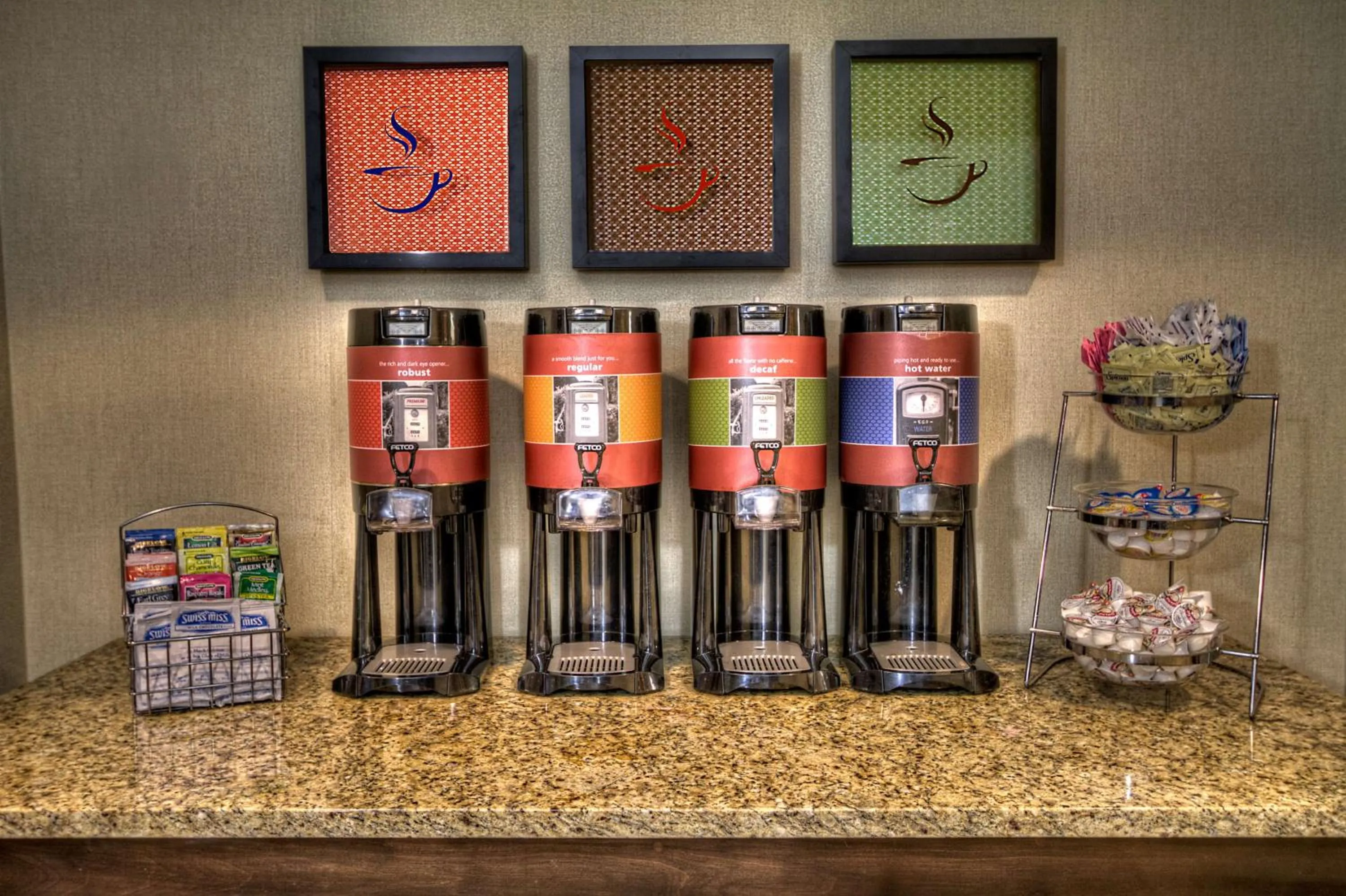 Dining area in Hampton Inn Marion