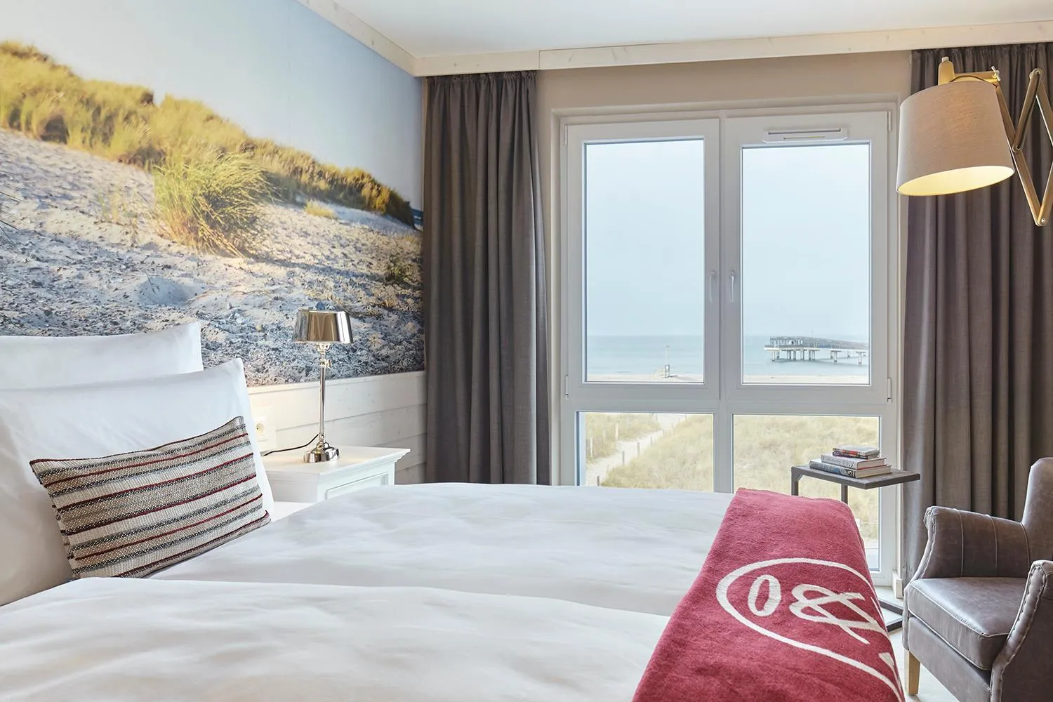 Sea view, Bed in Beach Motel Heiligenhafen