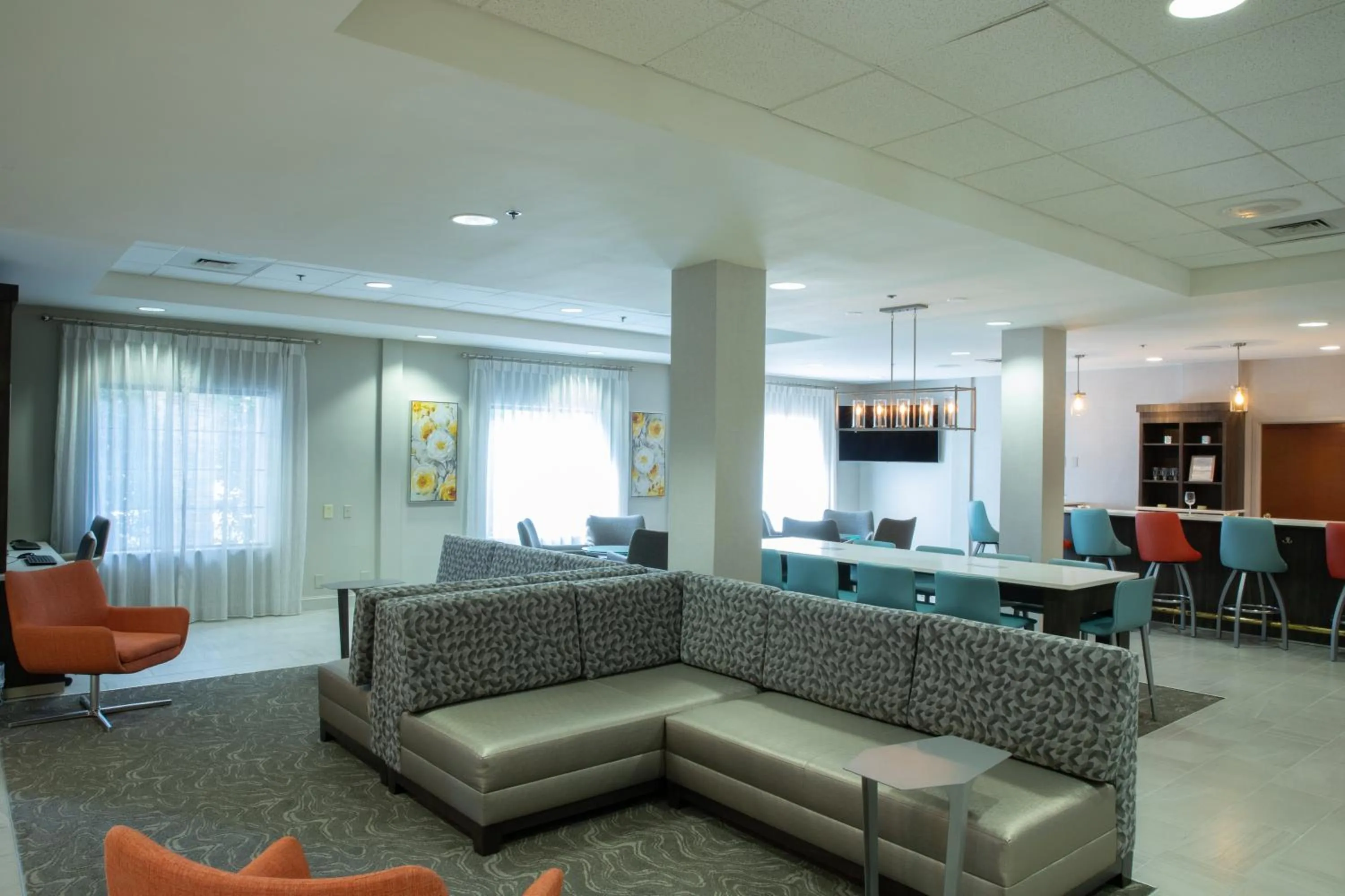 Property building in Holiday Inn & Suites Raleigh Cary by IHG