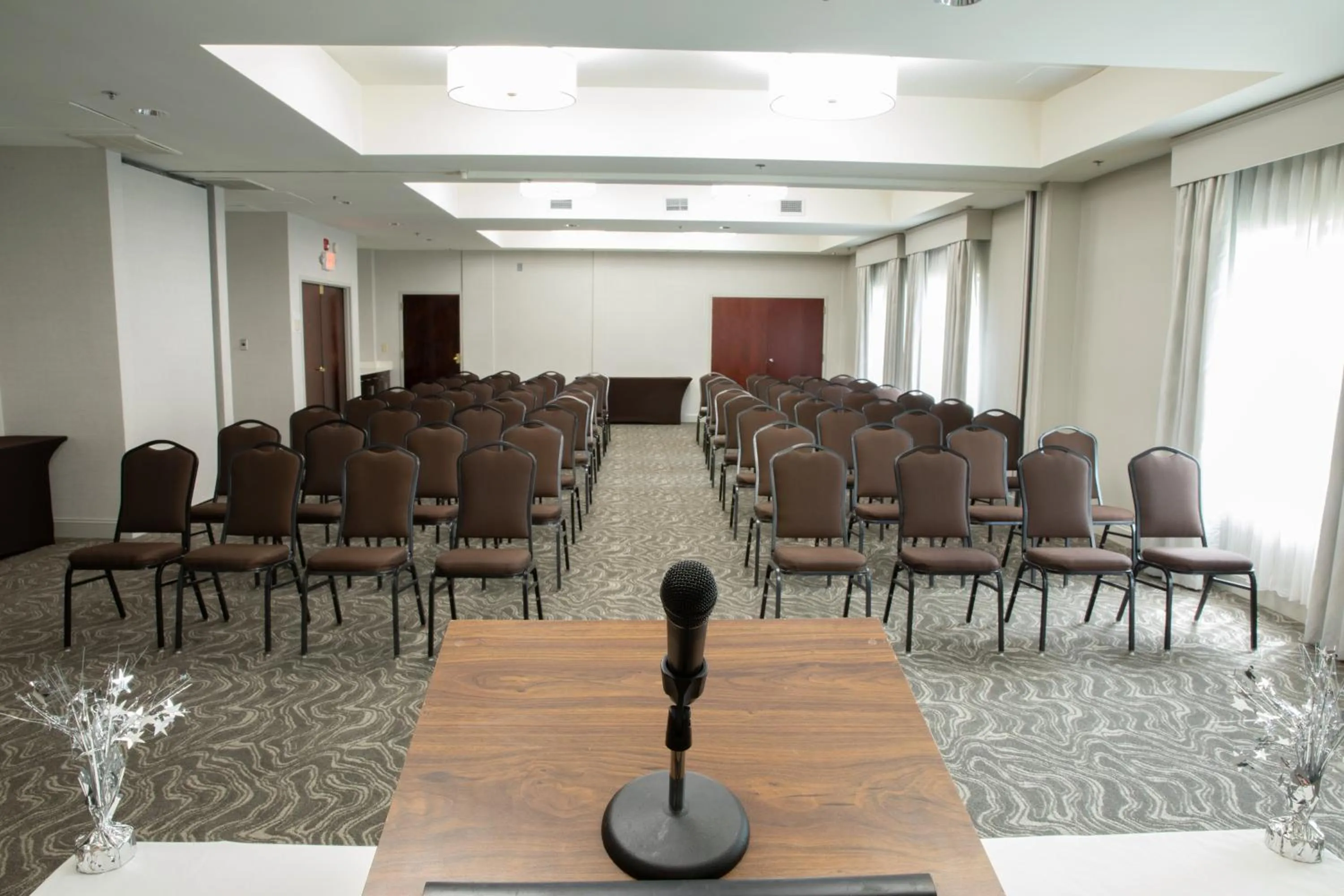 Meeting/conference room in Holiday Inn & Suites Raleigh Cary by IHG