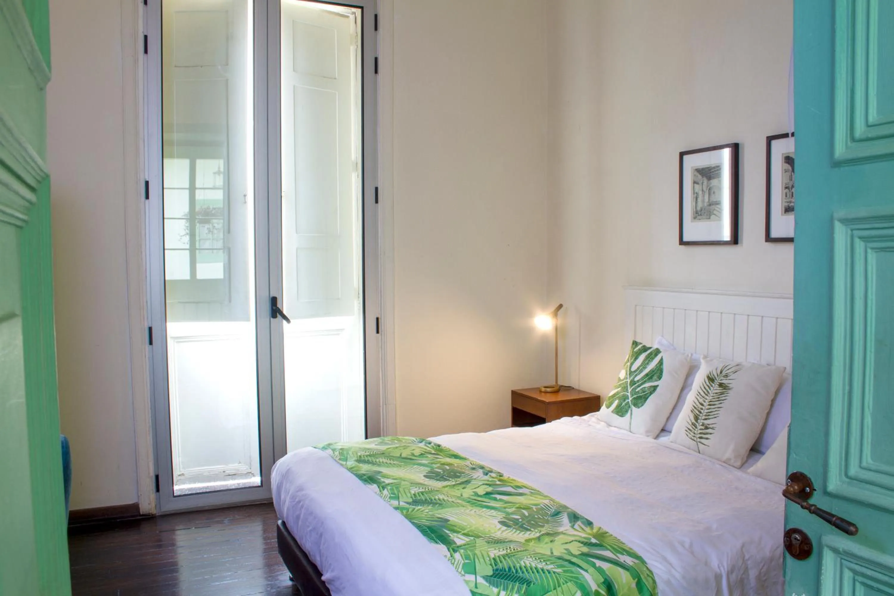 Balcony/Terrace, Bed in Hotel Casa de la Vega