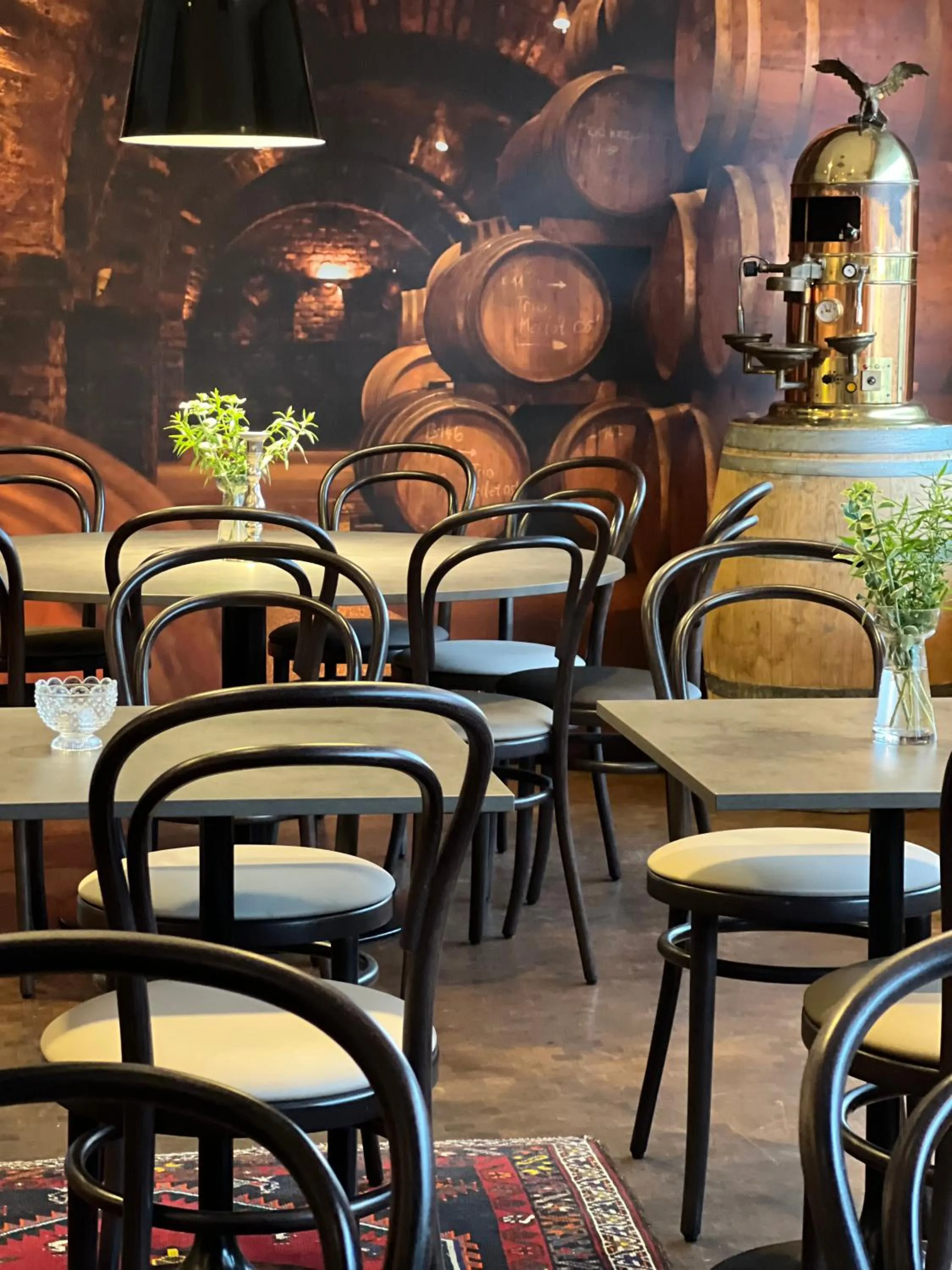 Restaurant/places to eat in Quality Hotel Royal Corner