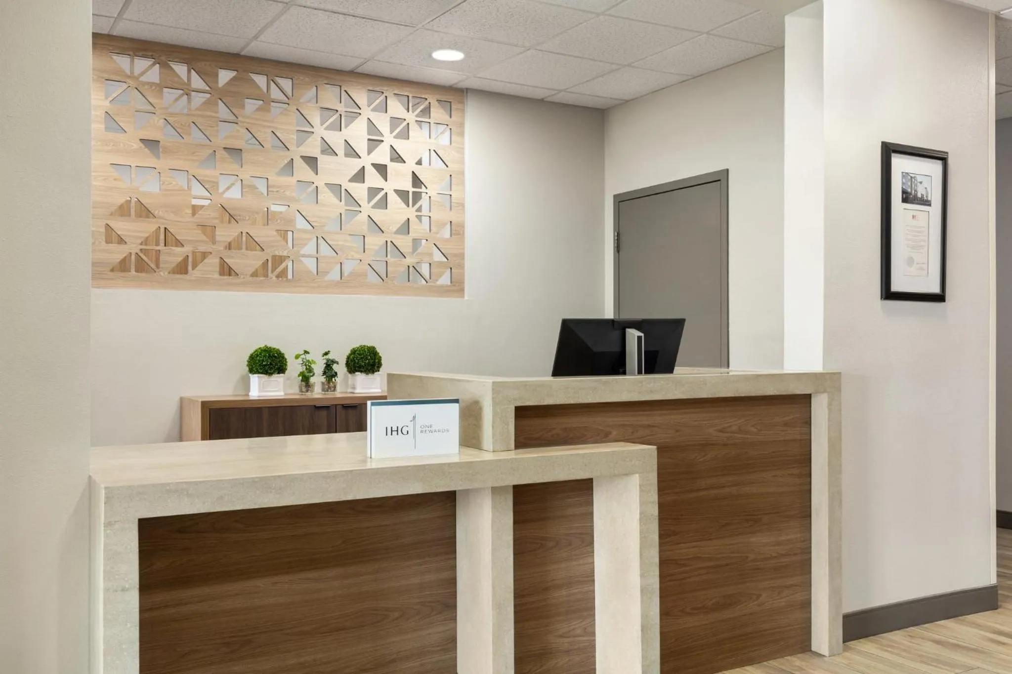 Property building in Candlewood Suites Tuscaloosa by IHG