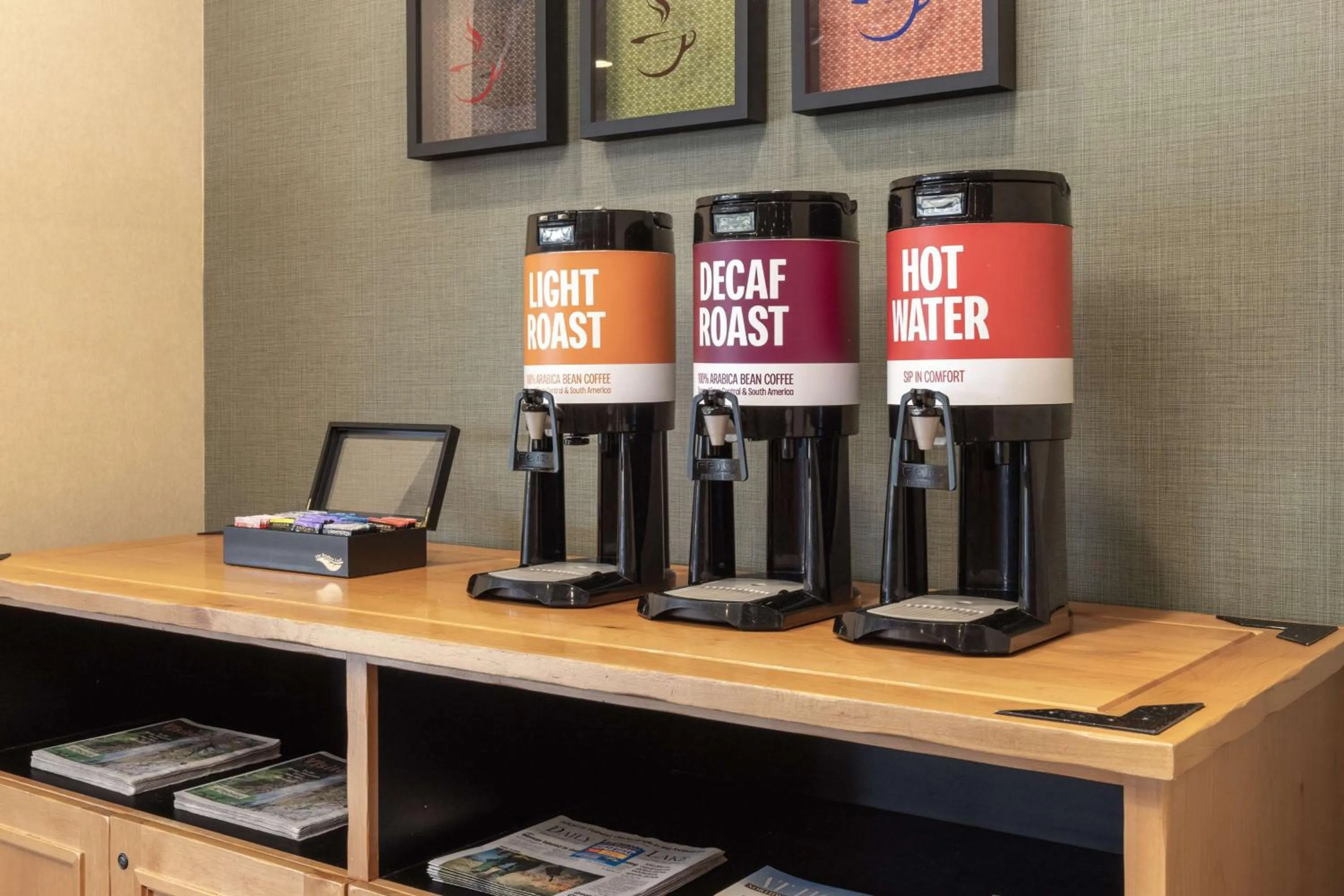 Dining area in Hampton Inn Kalispell