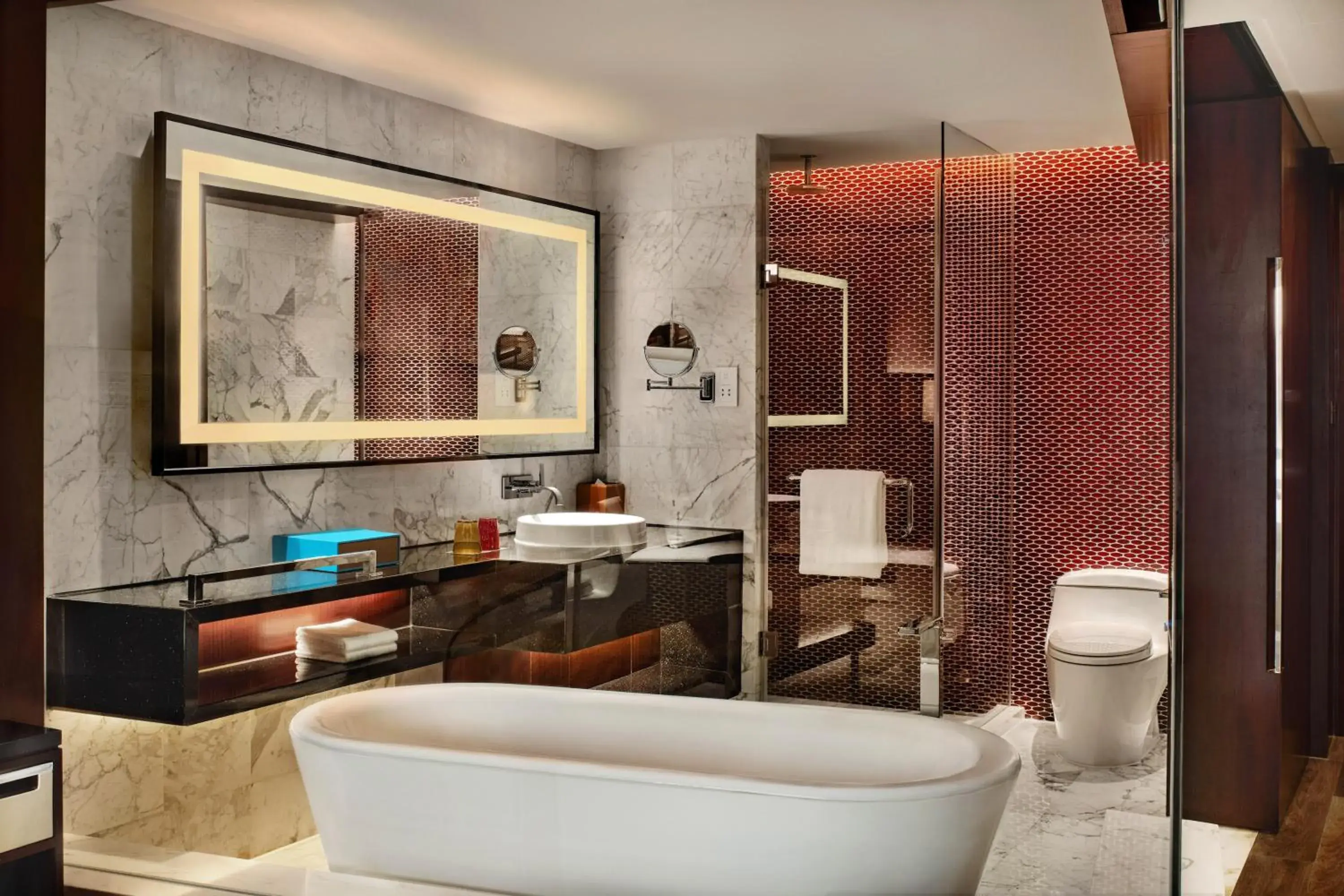 Business Deluxe Room, Guest room, 2 Twin Beds Room (include 10% off for Food & Beverage) in Renaissance Beijing Capital Hotel Business Deluxe Room, Guest room, 2 Twin Beds Room (include 10% off for Food & Beverage) in Renaissance Beijing Capital Hotel