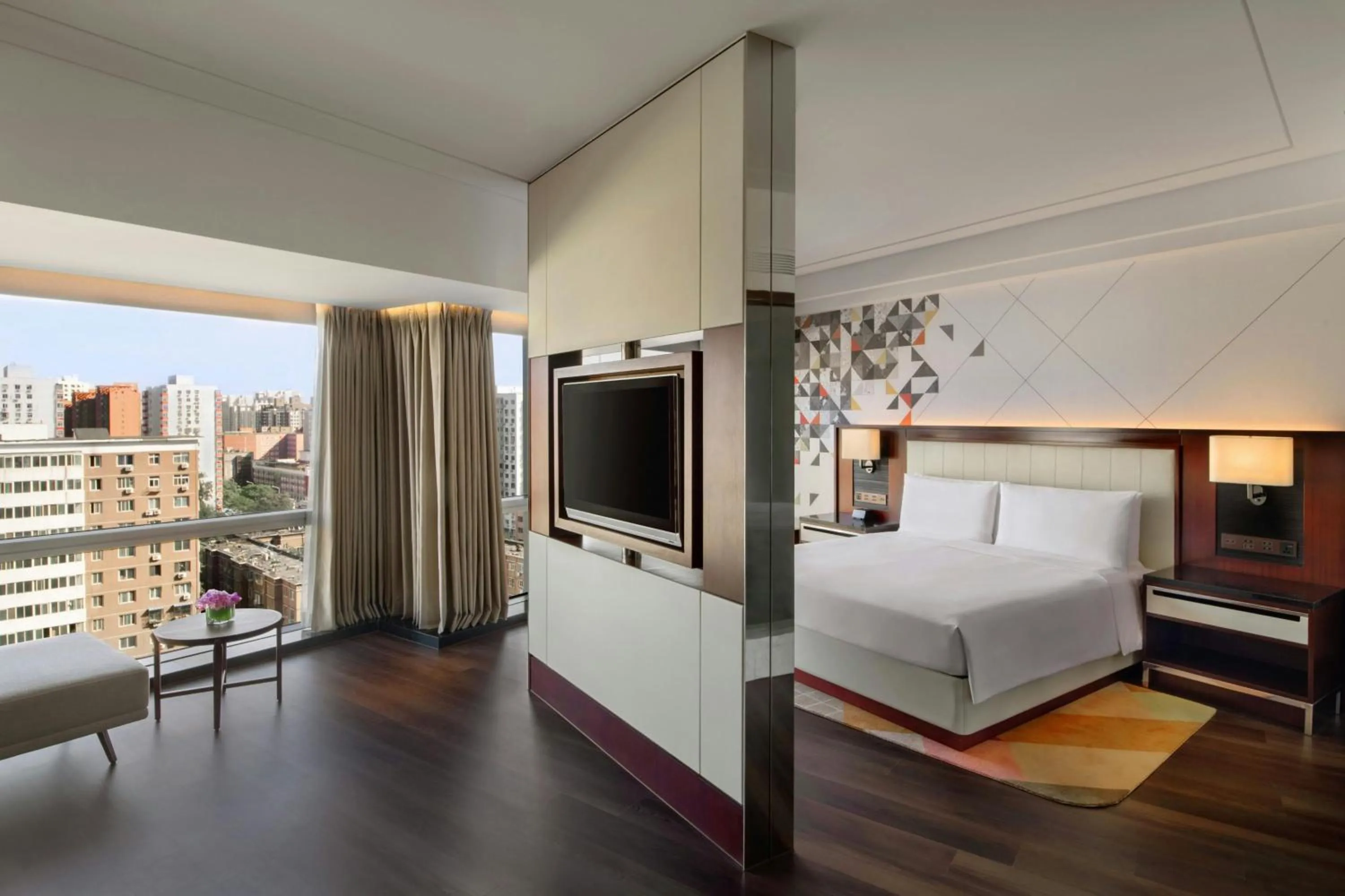 Bedroom, Bed in Renaissance Beijing Capital Hotel