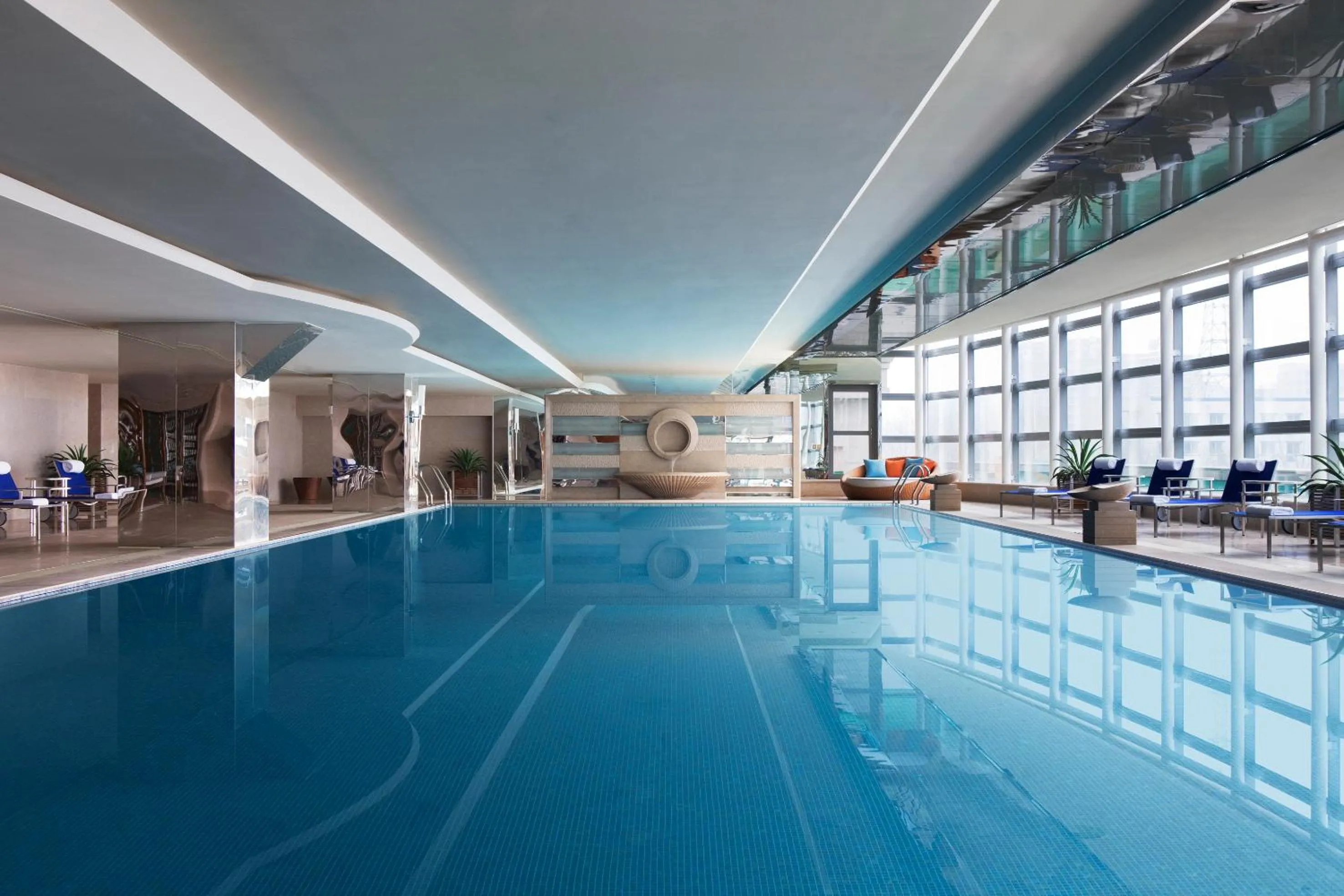 Swimming pool in Beijing Pudi Hotel