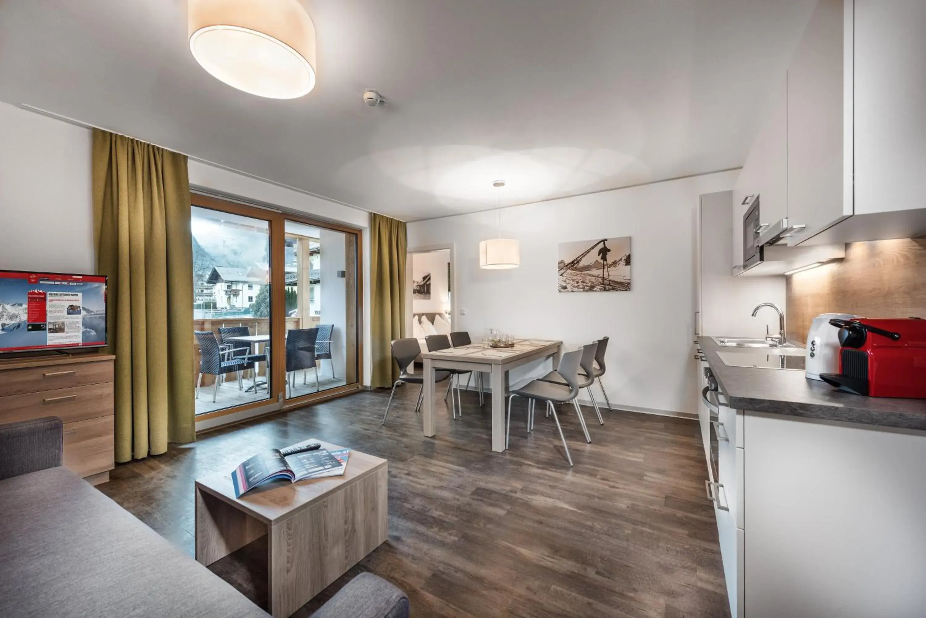 Three-Bedroom Apartment in AlpenParks Hotel & Apartment Orgler Kaprun Three-Bedroom Apartment in AlpenParks Hotel & Apartment Orgler Kaprun