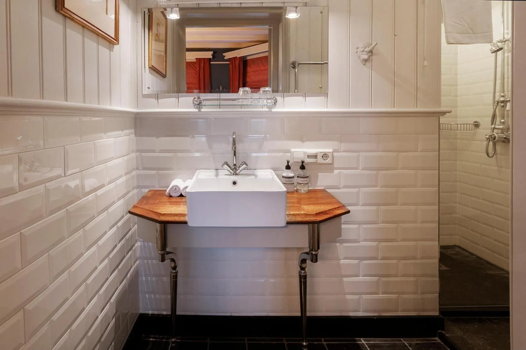 Bathroom in Logement aan de Vecht