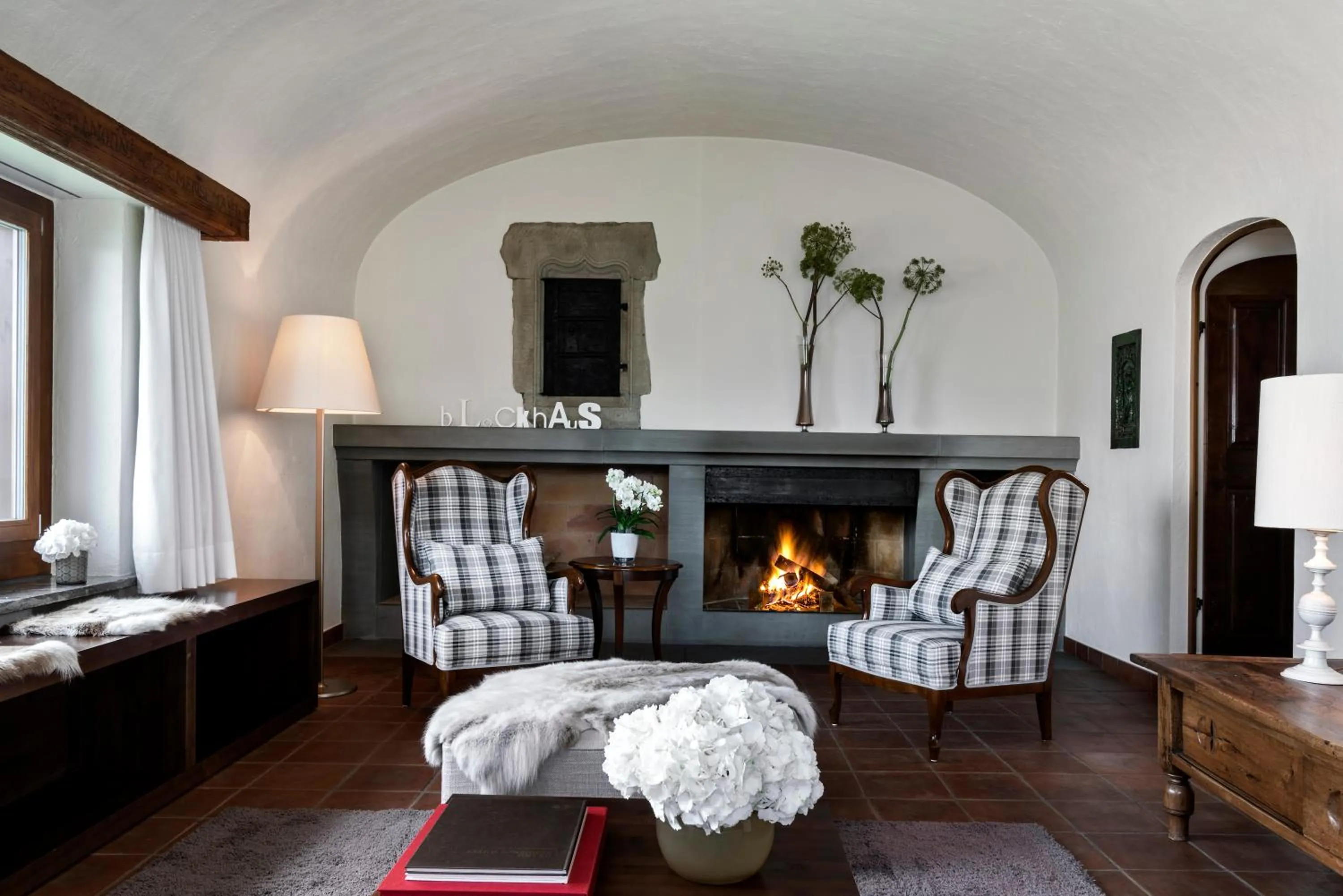 Living room, Bed in Bürgenstock Hotel & Alpine Spa