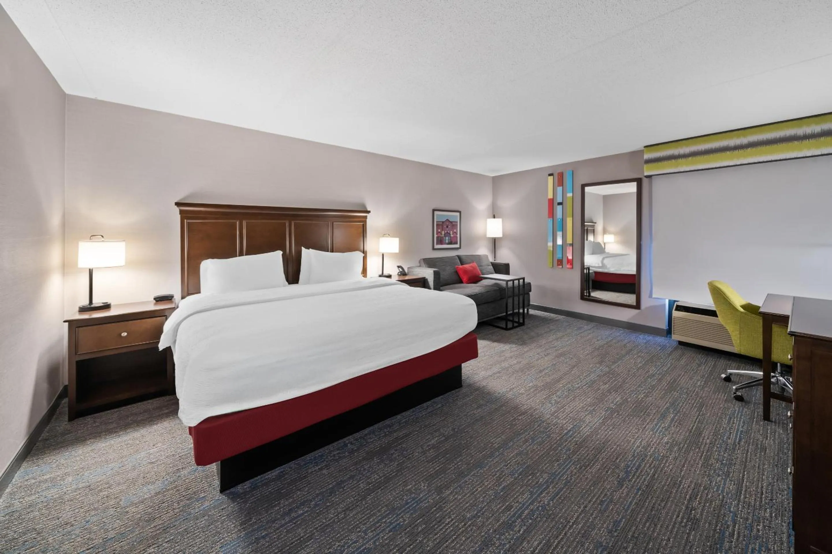 Bed in Hampton Inn Franklin