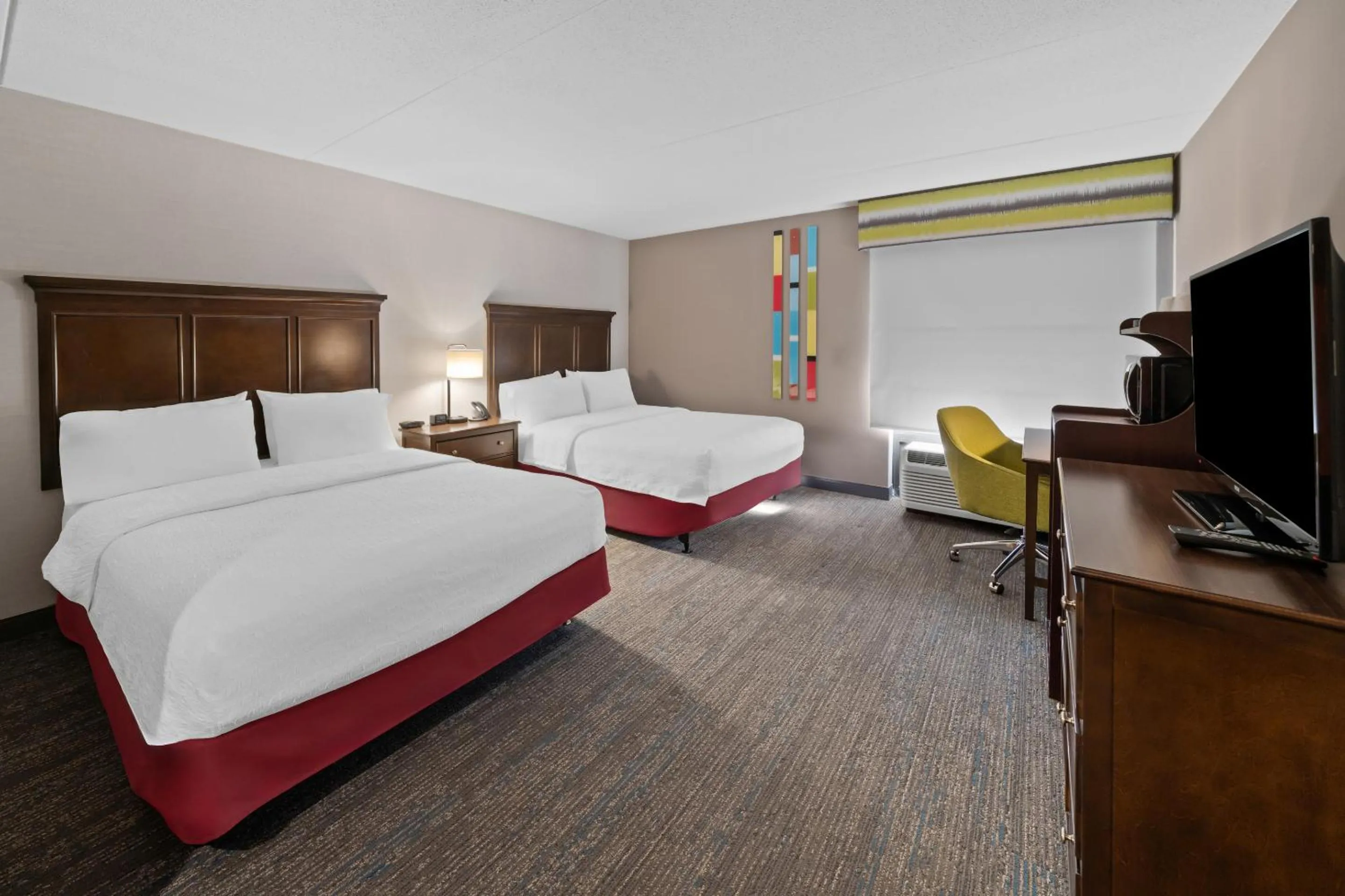 Bed in Hampton Inn Franklin