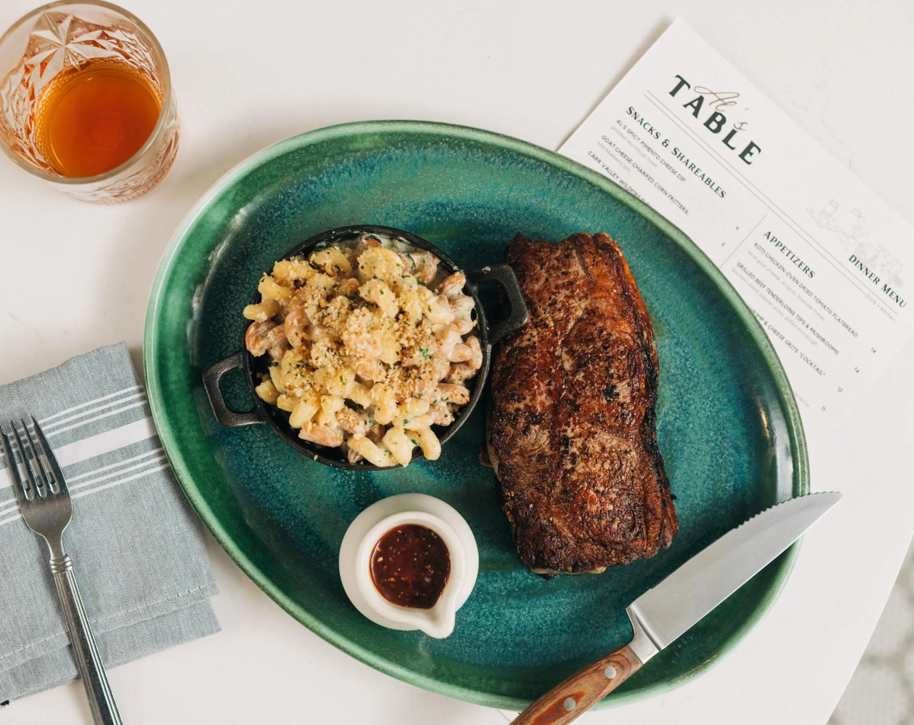 Restaurant/places to eat in Crowne Plaza Louisville Airport Expo Ctr by IHG