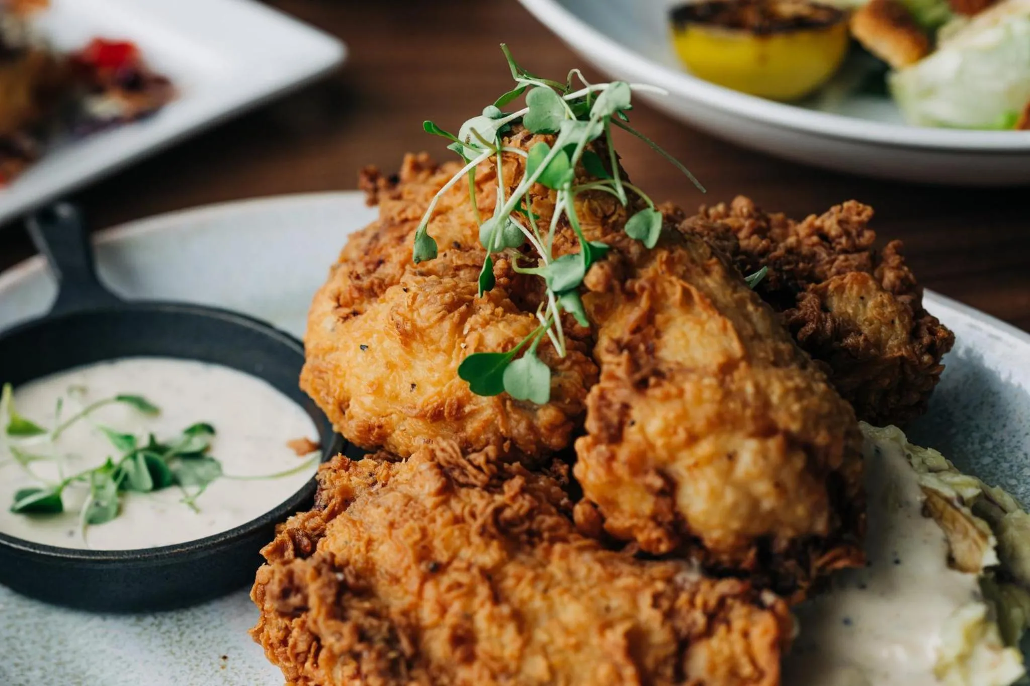 Restaurant/places to eat in Crowne Plaza Louisville Airport Expo Ctr by IHG