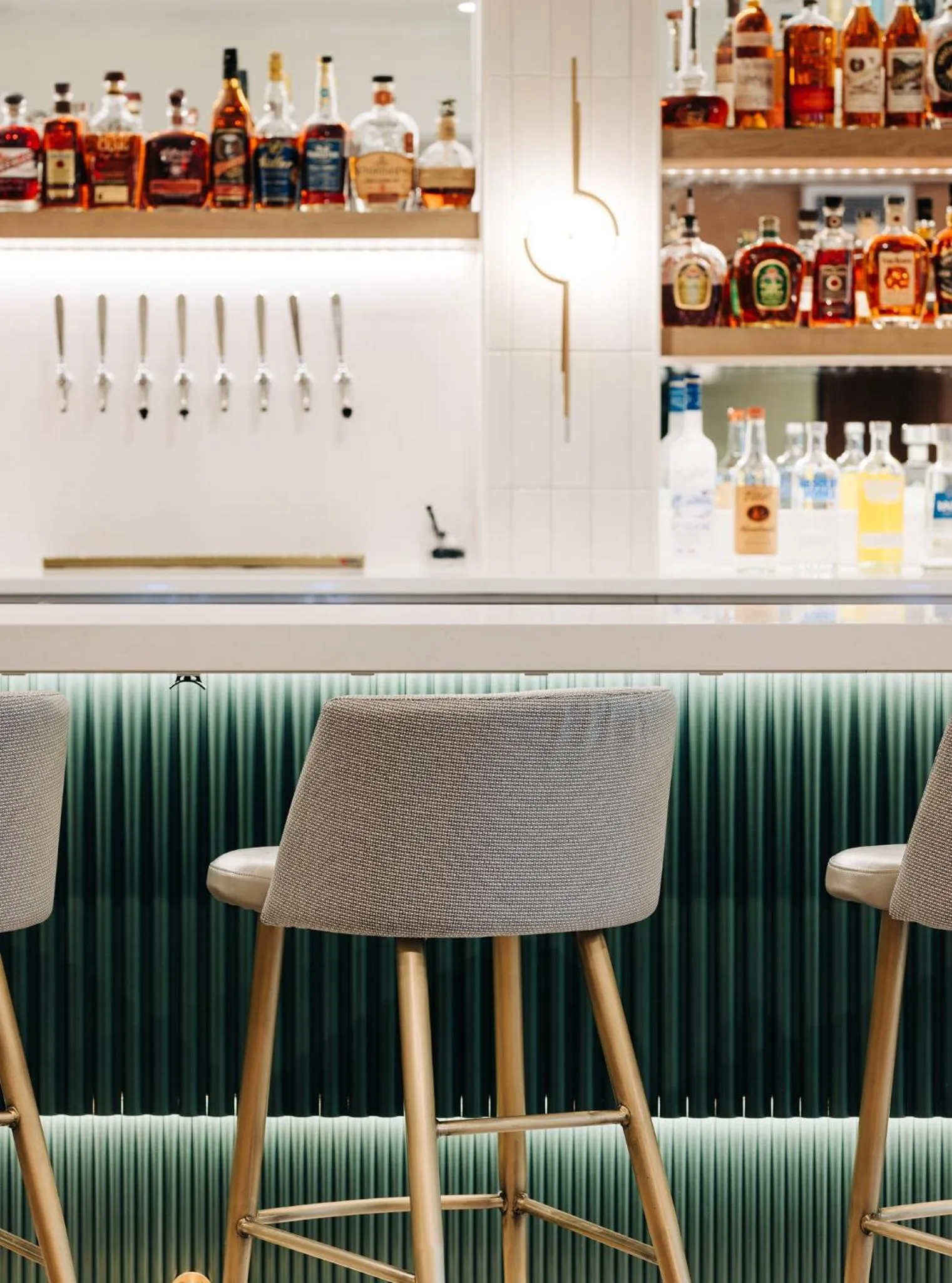 Restaurant/places to eat in Crowne Plaza Louisville Airport Expo Ctr by IHG