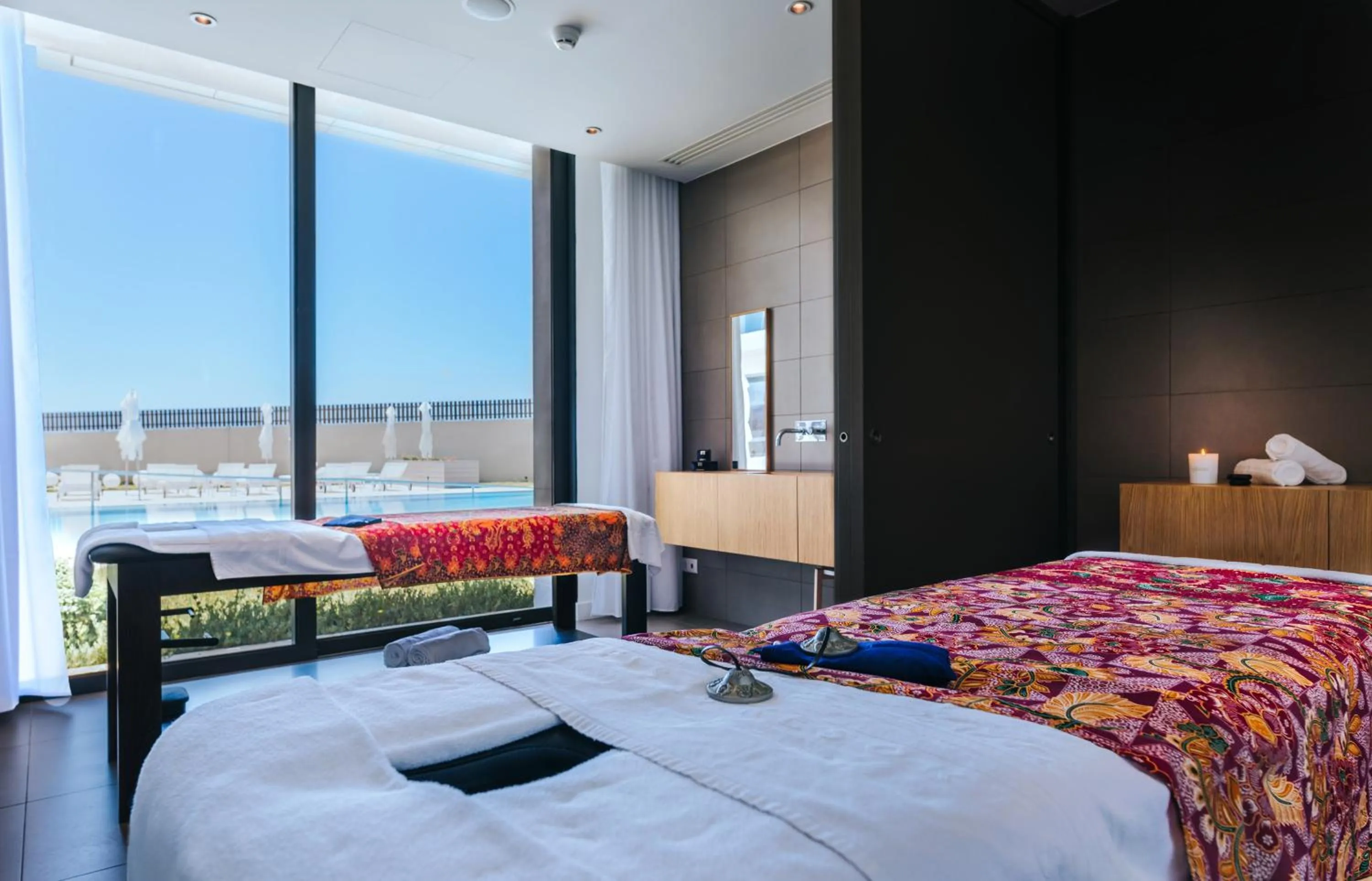 Massage, Bed in Vila Baleira Village