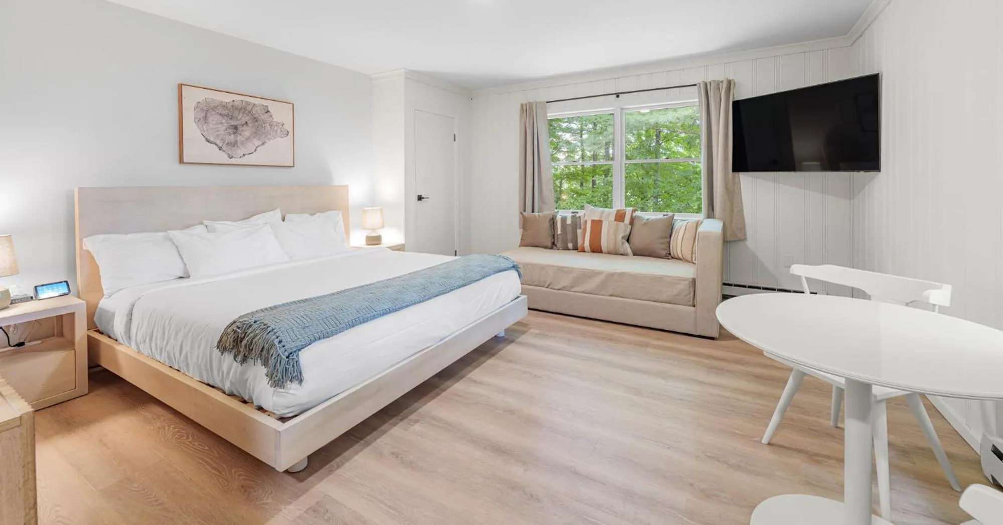 Bed in Aspen at Manchester