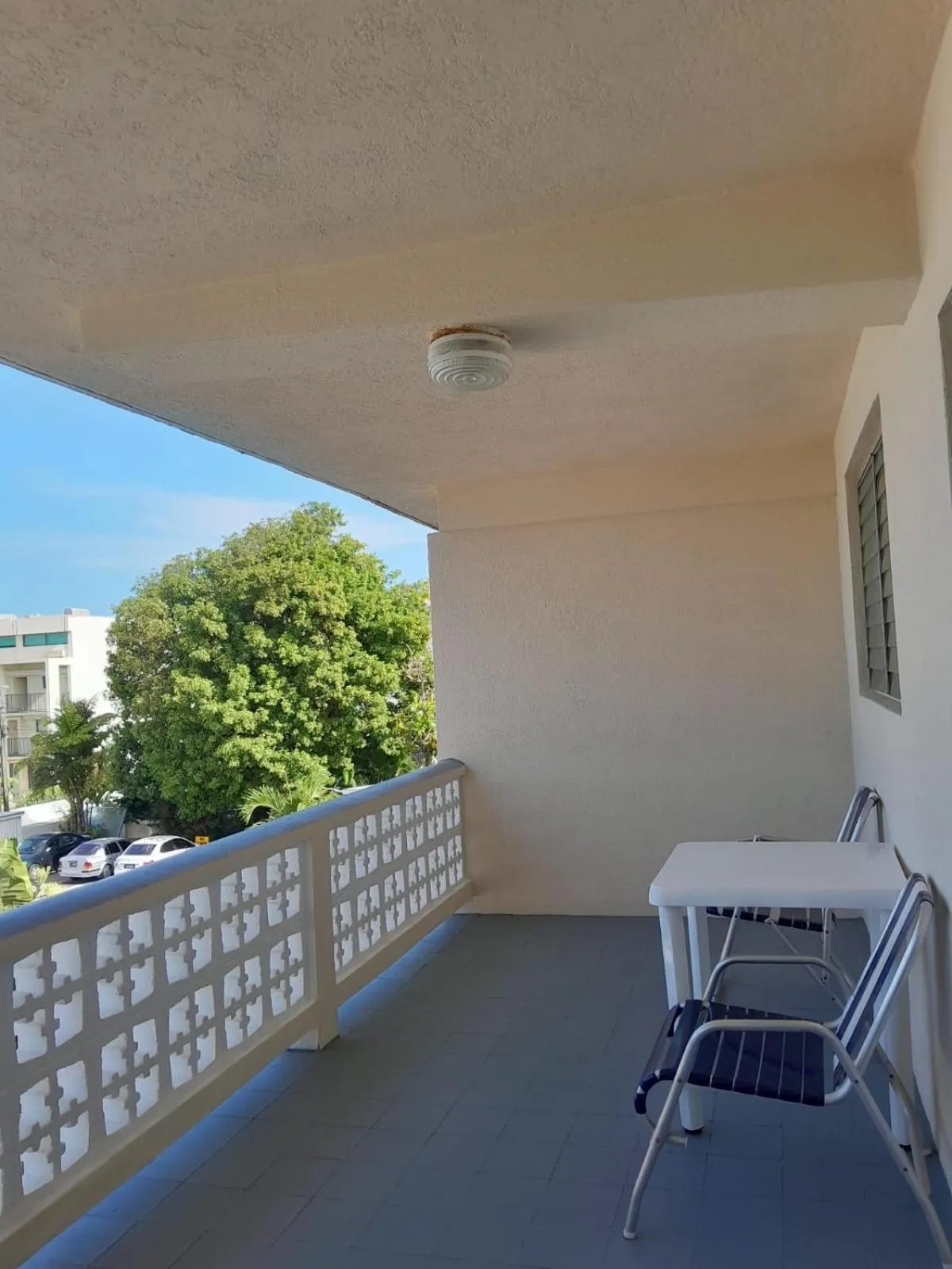 Melrose Beach Apartments Inc