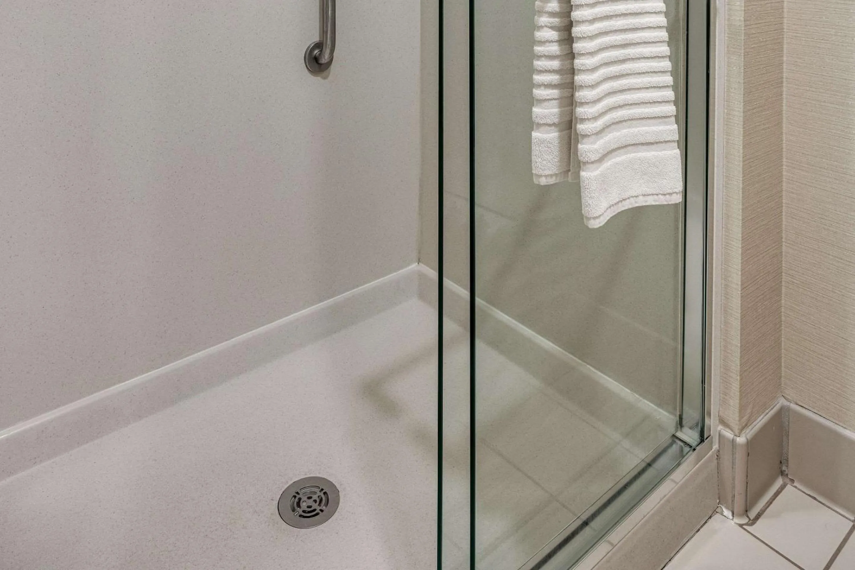 Bedroom in Comfort Inn & Suites Logan Near University