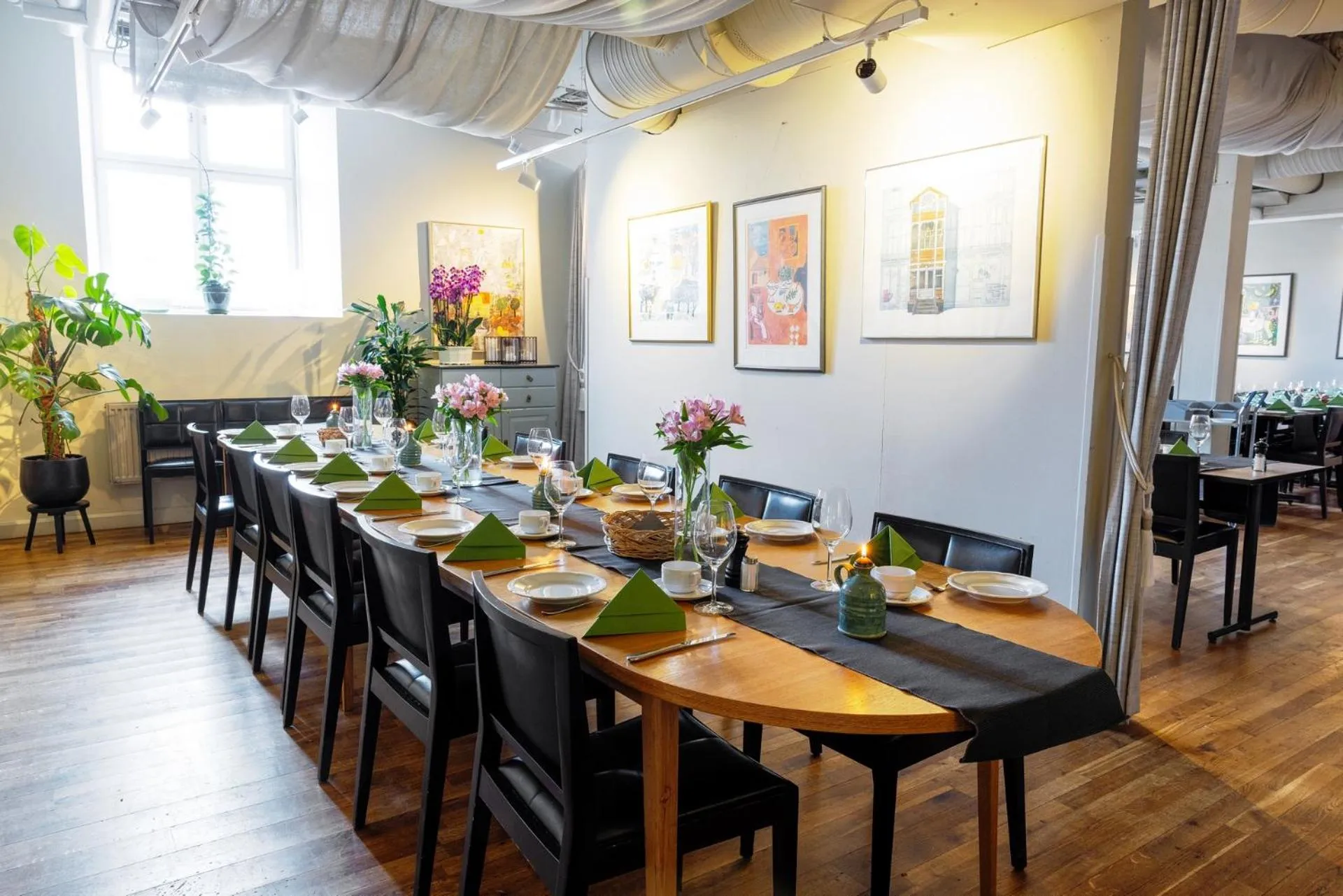 Restaurant/places to eat in Långholmen Hotell